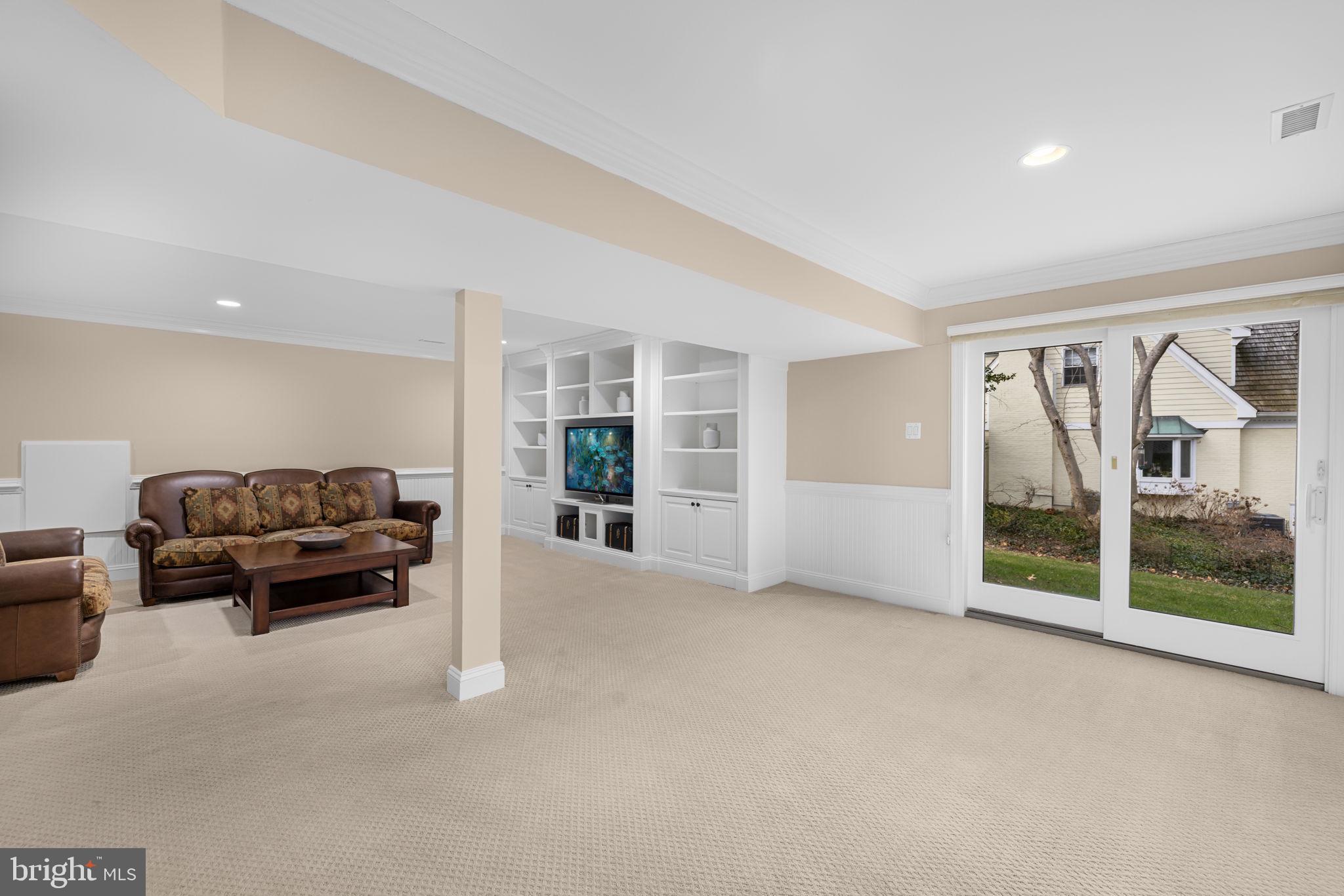 LANGLEY FOREST - Residential