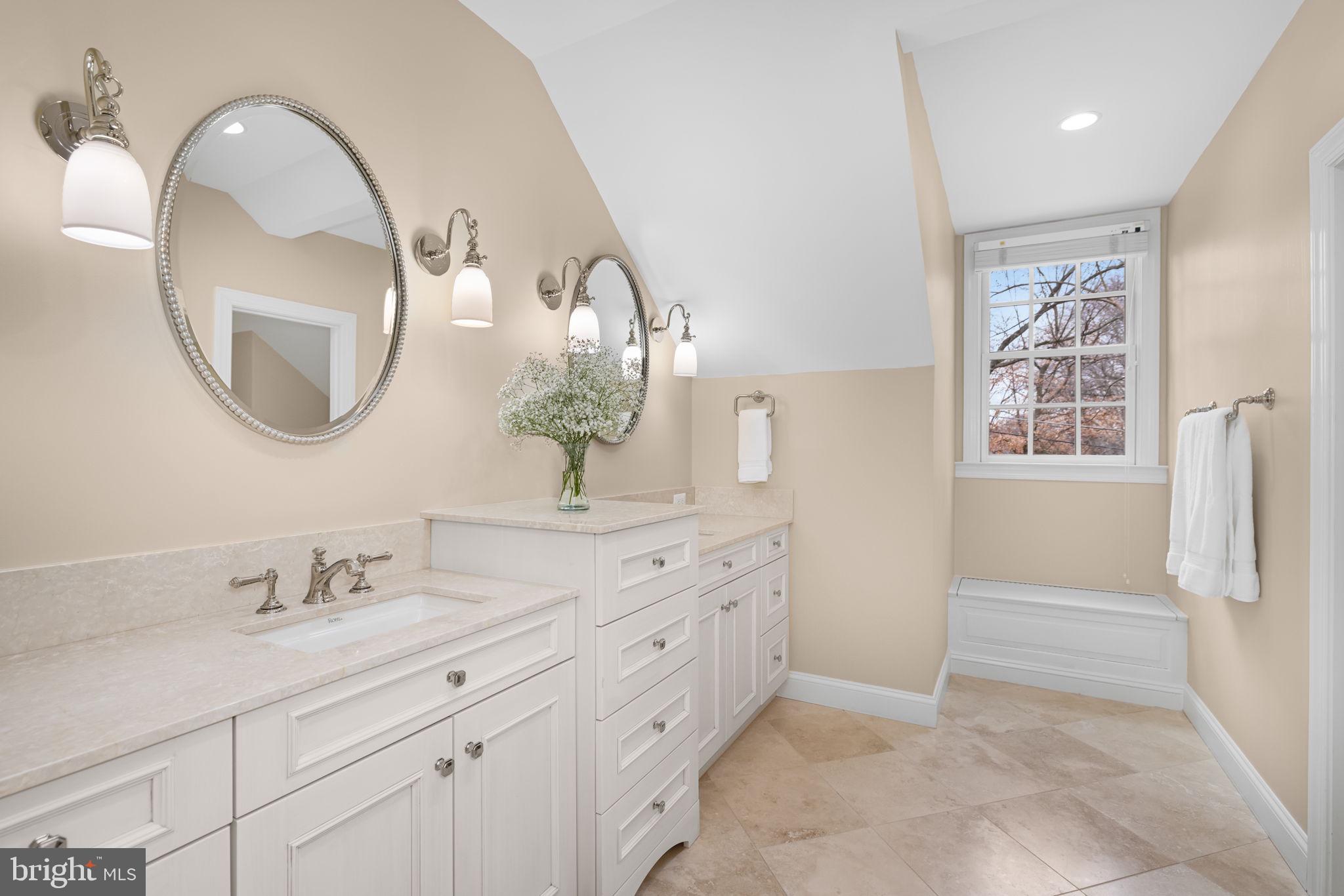 LANGLEY FOREST - Residential