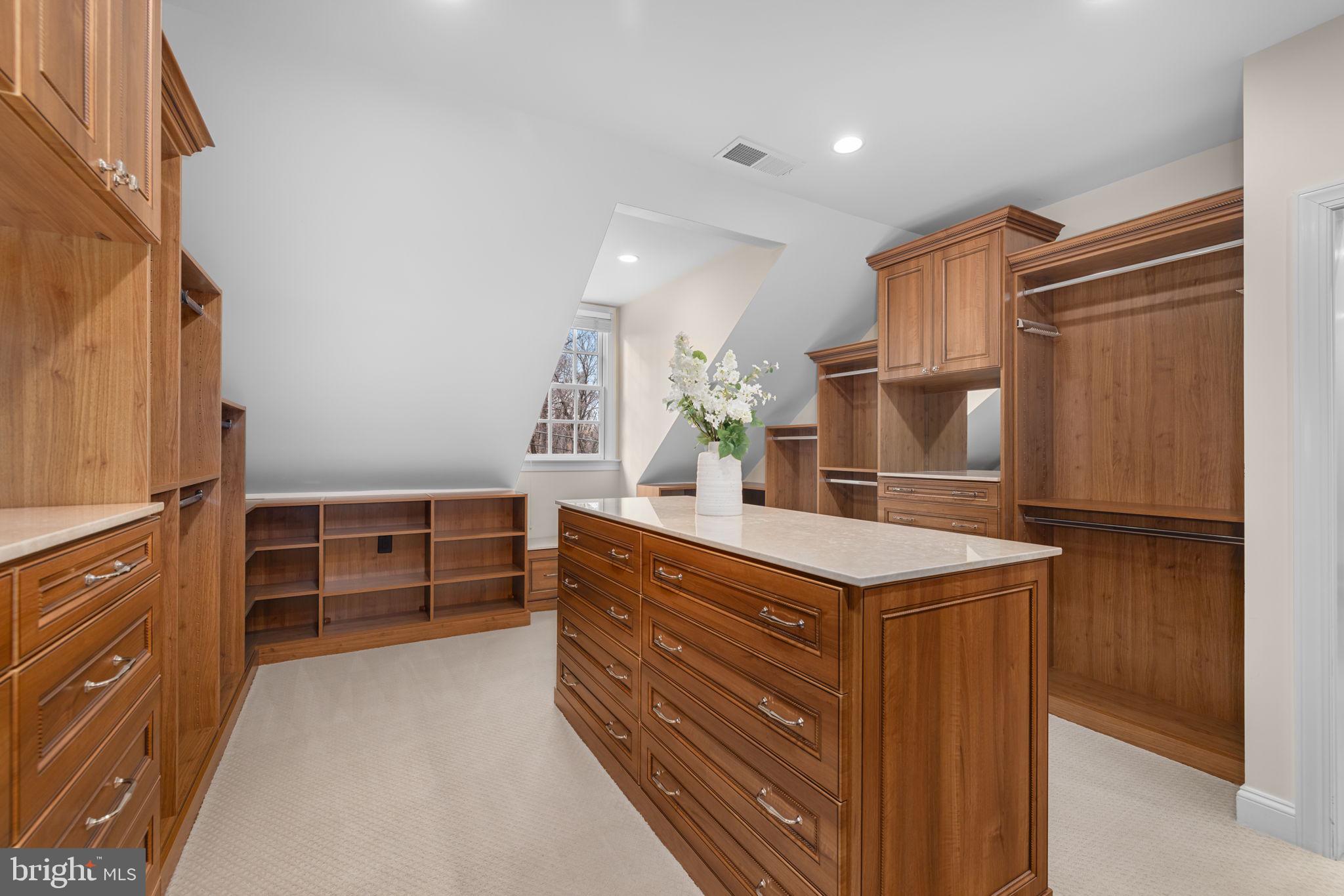 LANGLEY FOREST - Residential