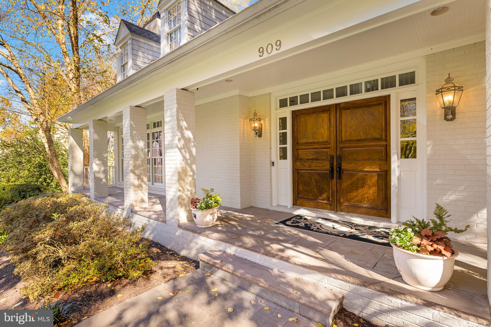 LANGLEY FOREST - Residential