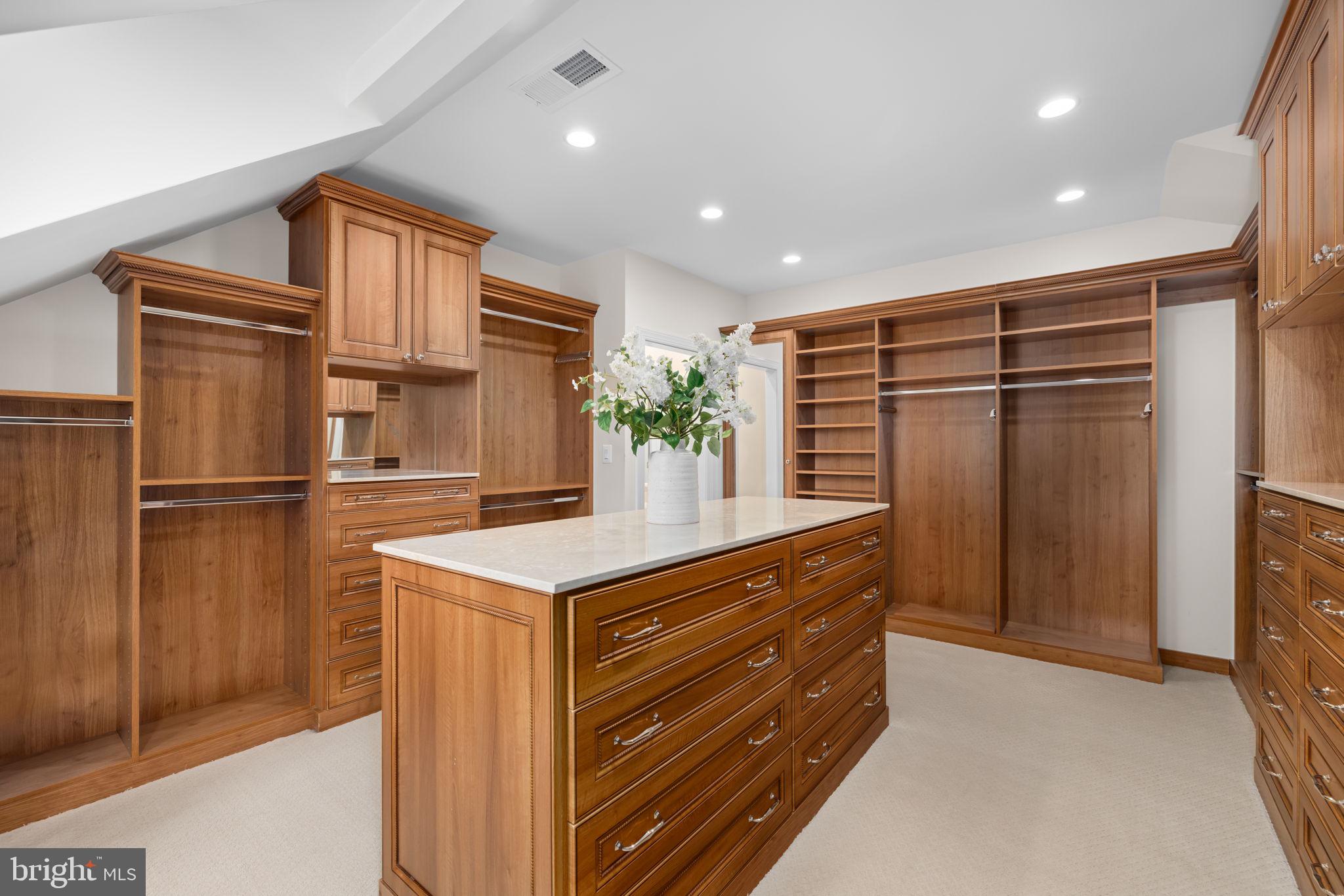 LANGLEY FOREST - Residential