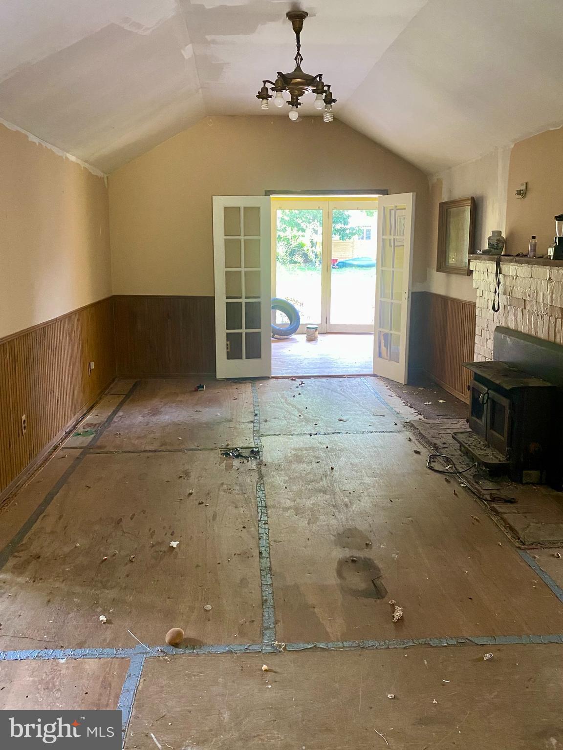 IDLEWILDE ON THE BAY - Residential