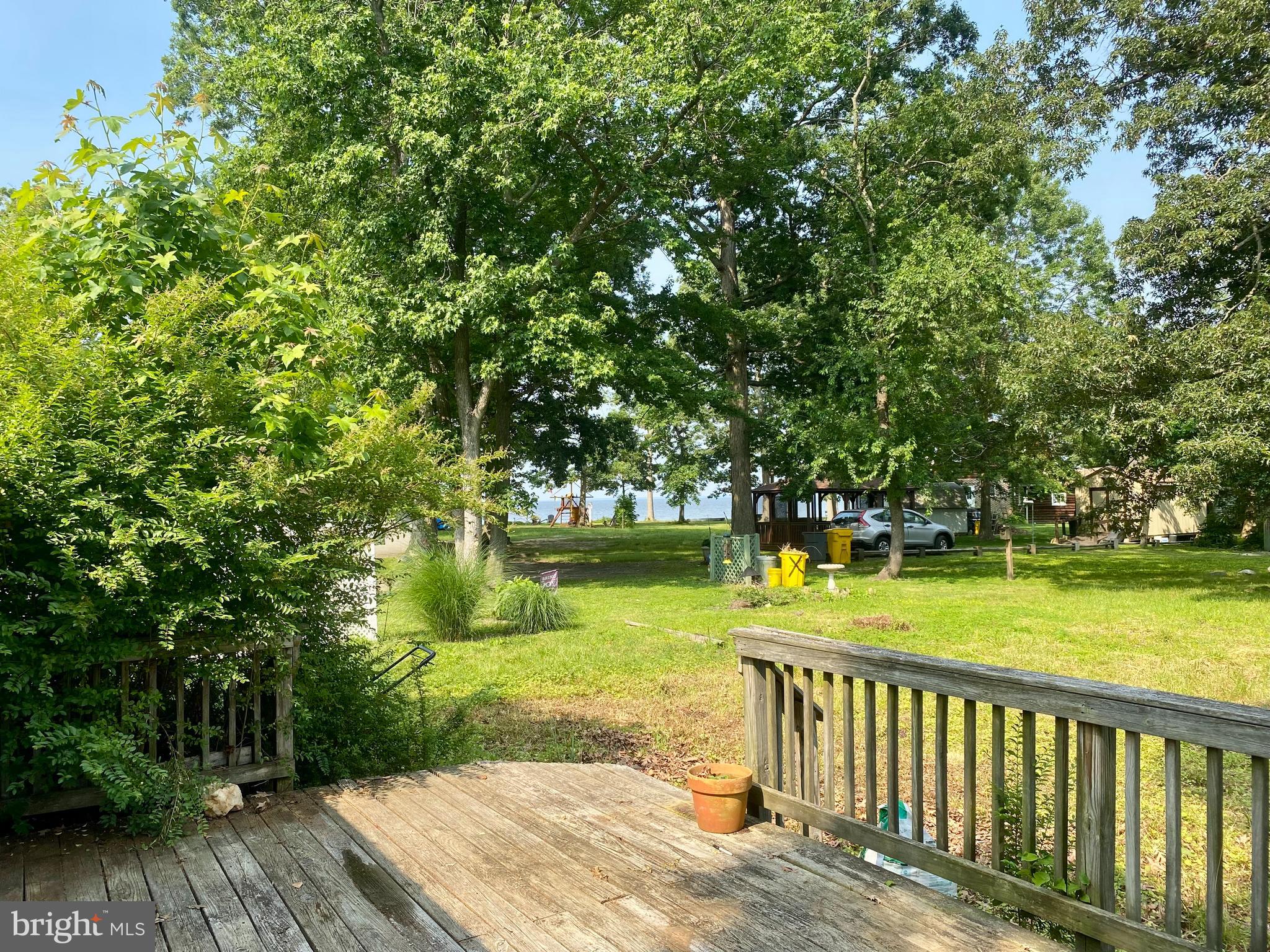 IDLEWILDE ON THE BAY - Residential