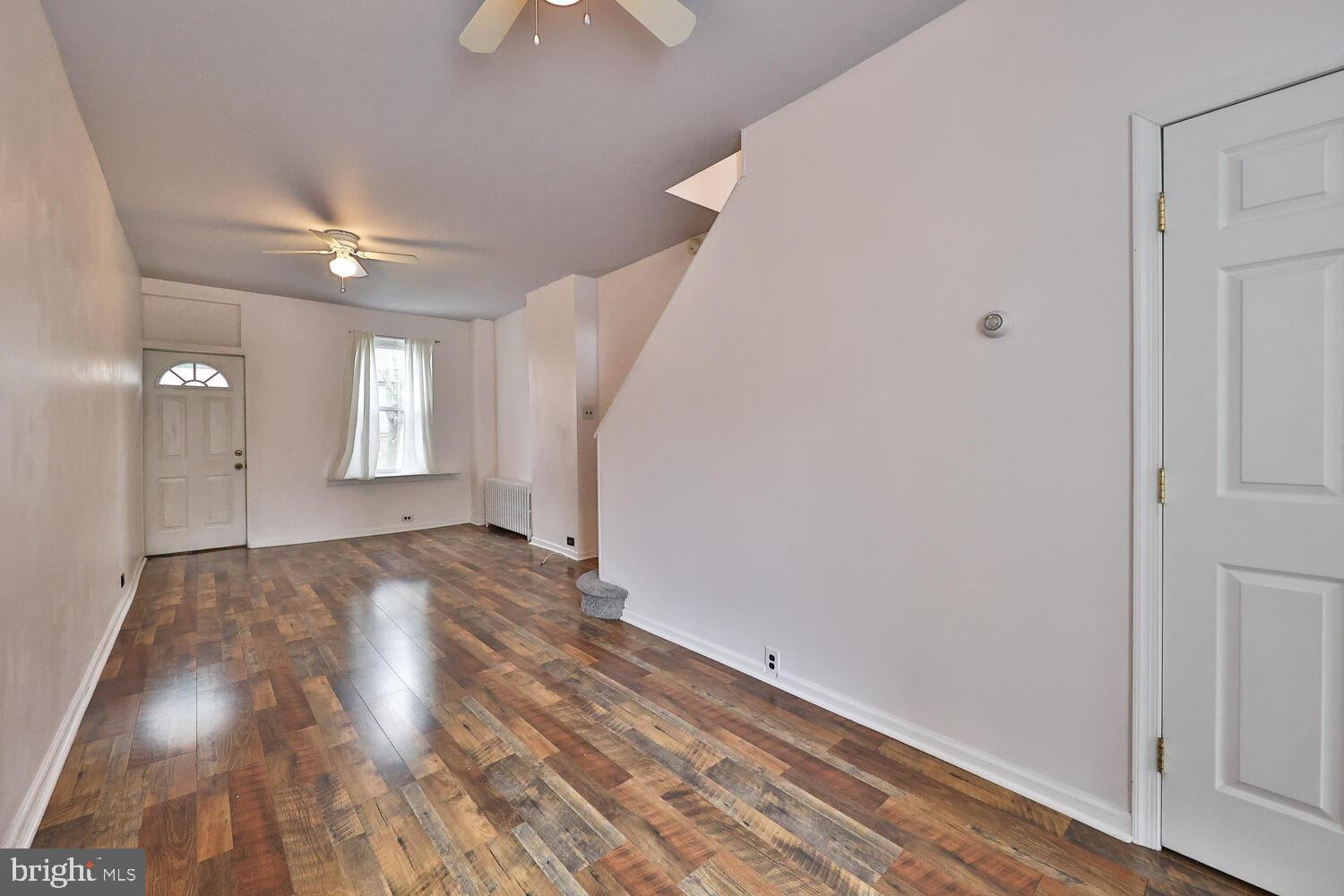 PORT RICHMOND - Residential Lease