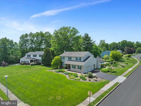 524 GRAPEVINE DRIVE HATFIELD PA 19440