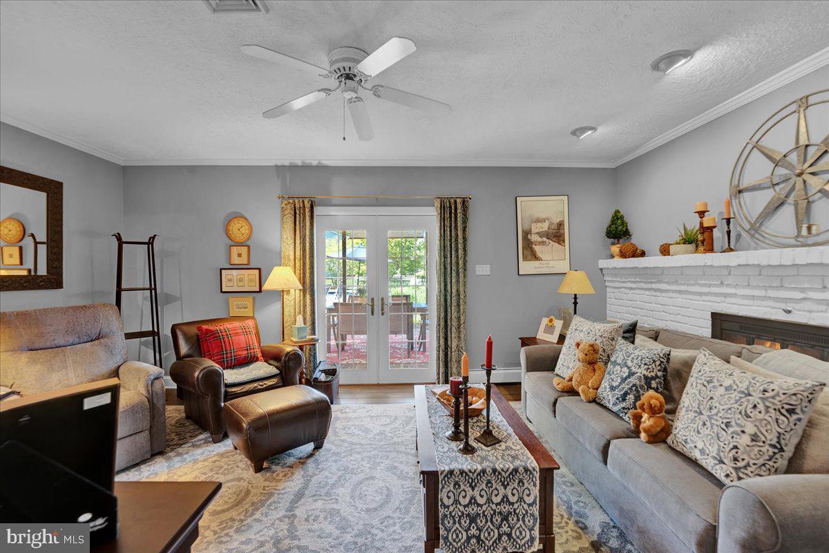 OAK WOOD EAST - Residential