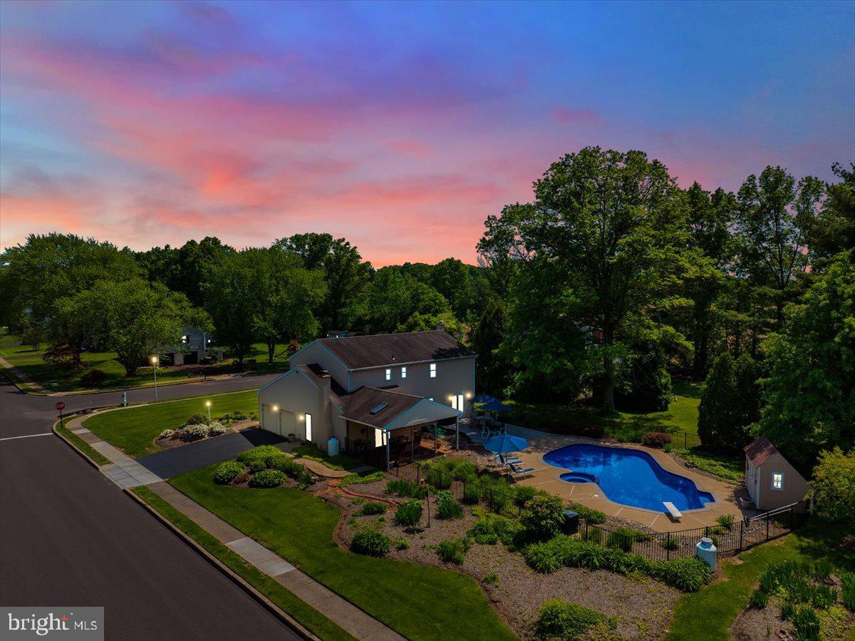 OAK WOOD EAST - Residential