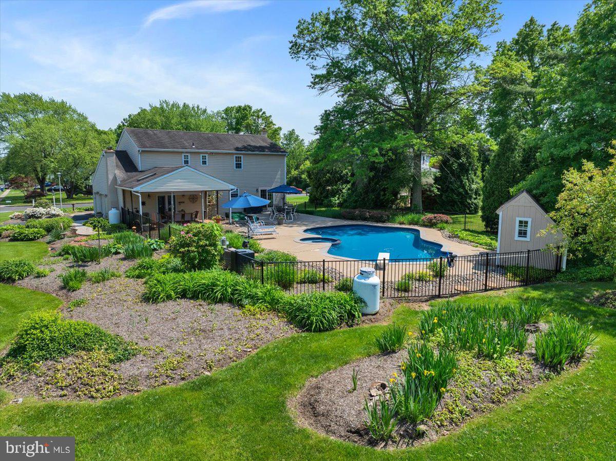 OAK WOOD EAST - Residential