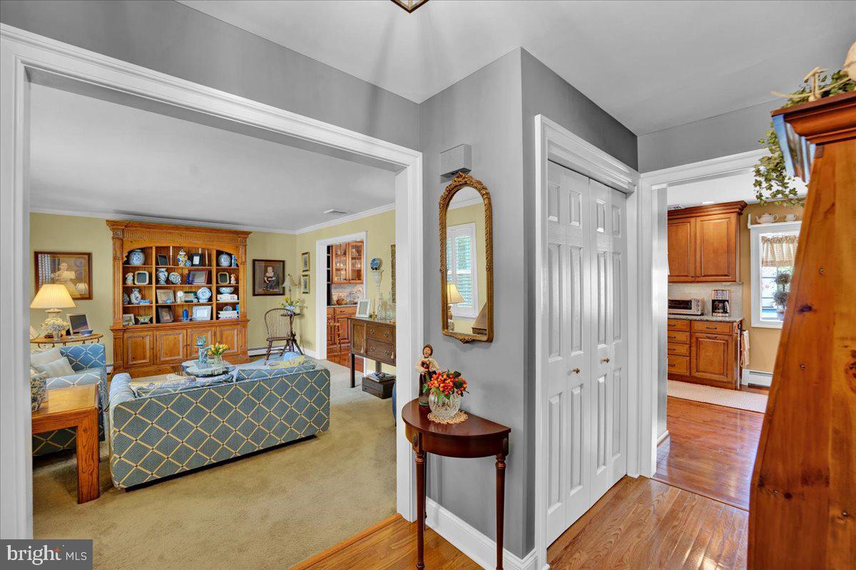 OAK WOOD EAST - Residential