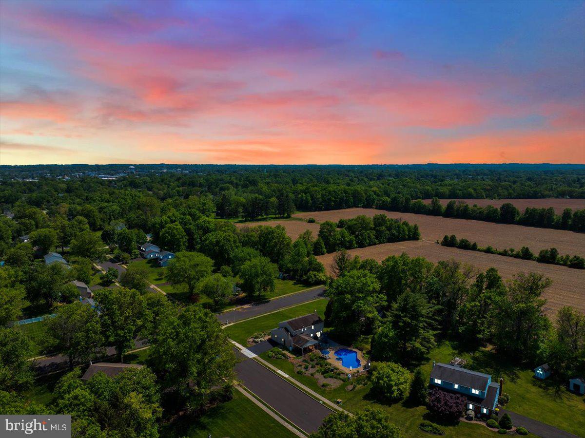 OAK WOOD EAST - Residential