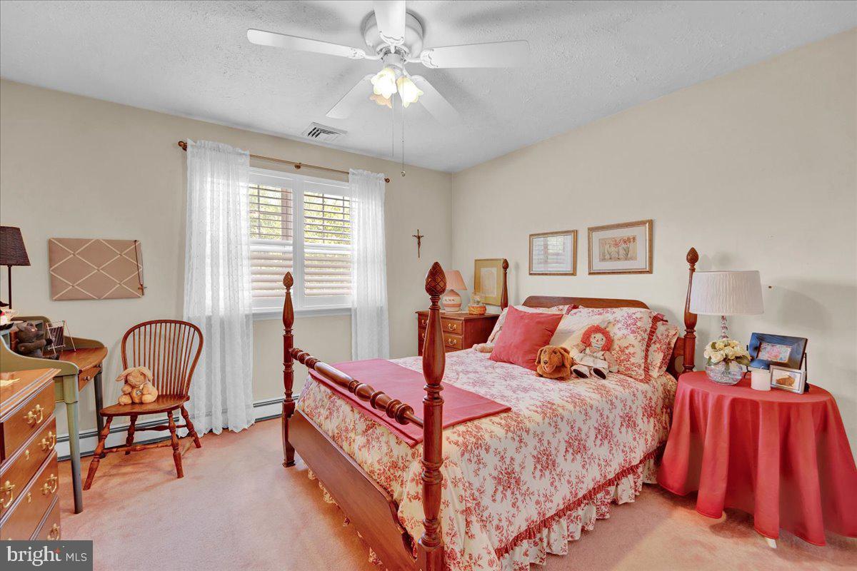 OAK WOOD EAST - Residential