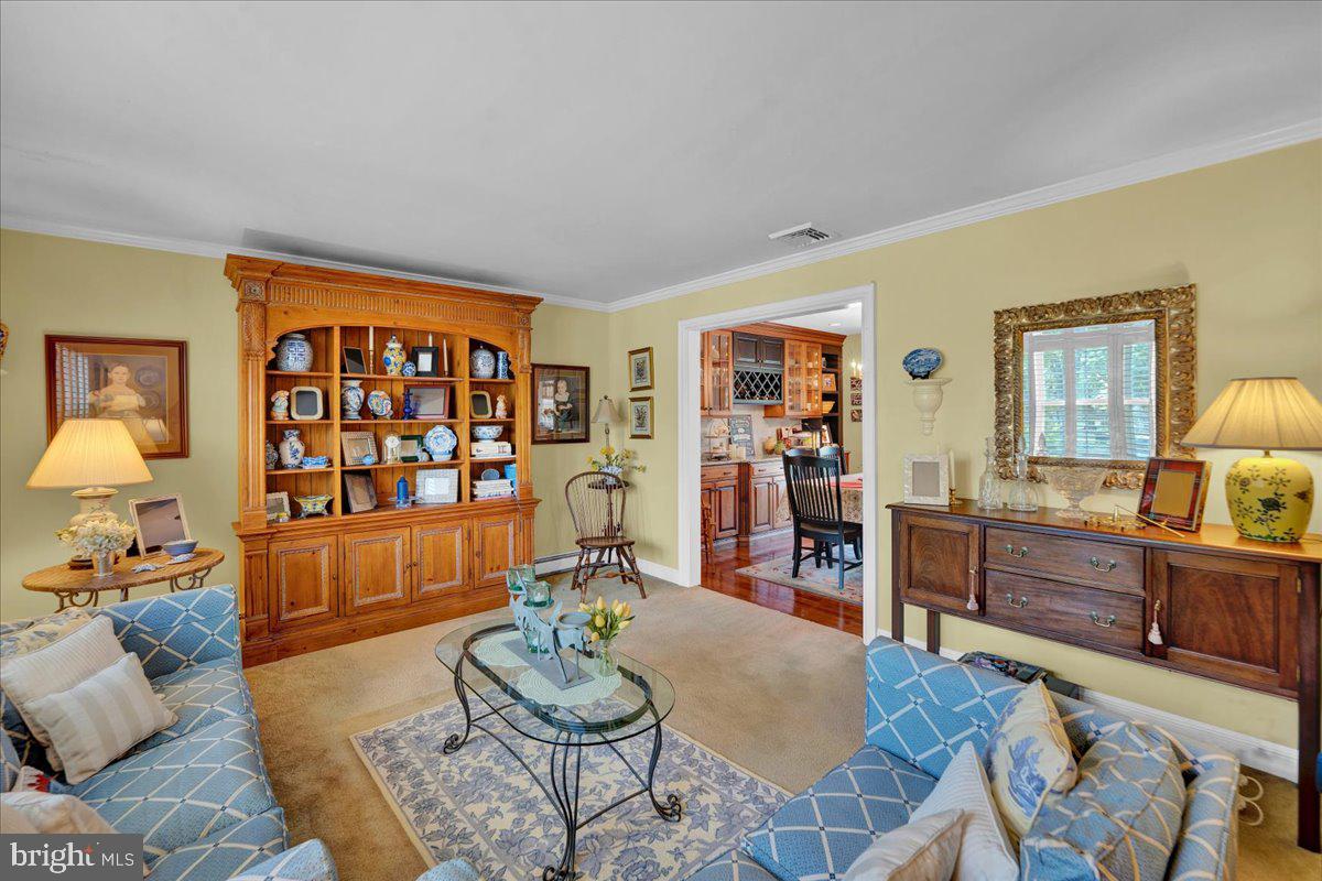 OAK WOOD EAST - Residential