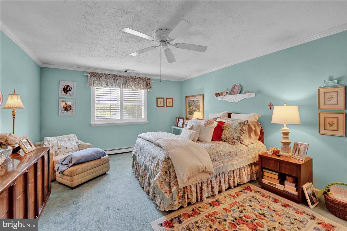 OAK WOOD EAST - Residential