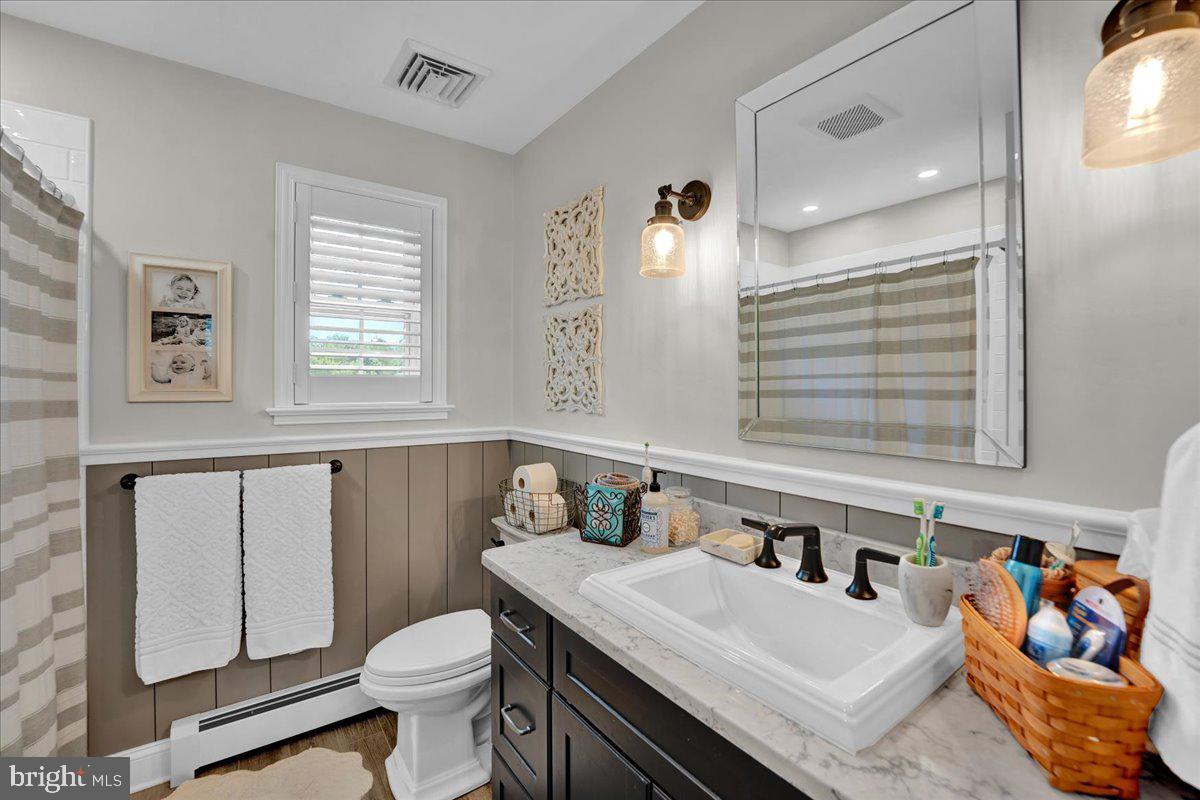 OAK WOOD EAST - Residential