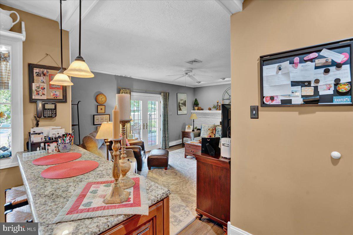 OAK WOOD EAST - Residential