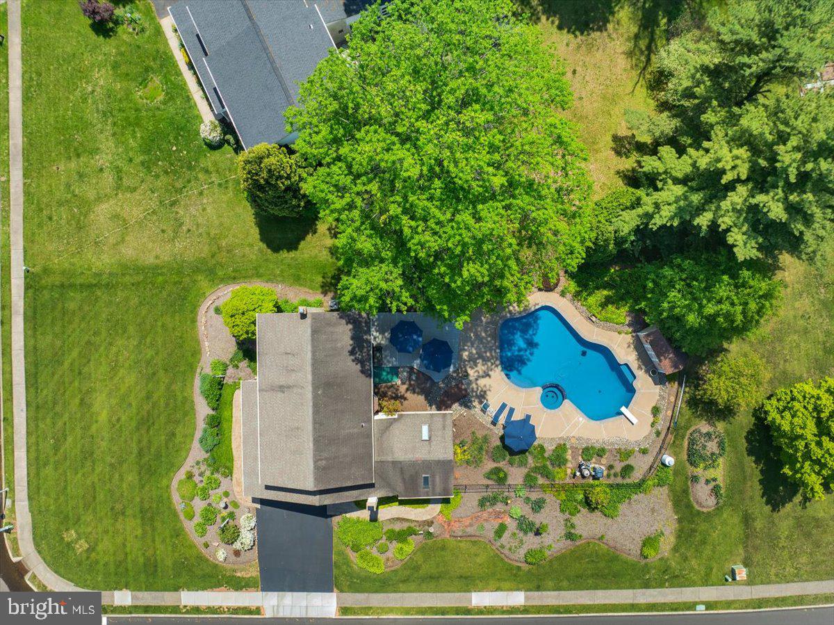 OAK WOOD EAST - Residential