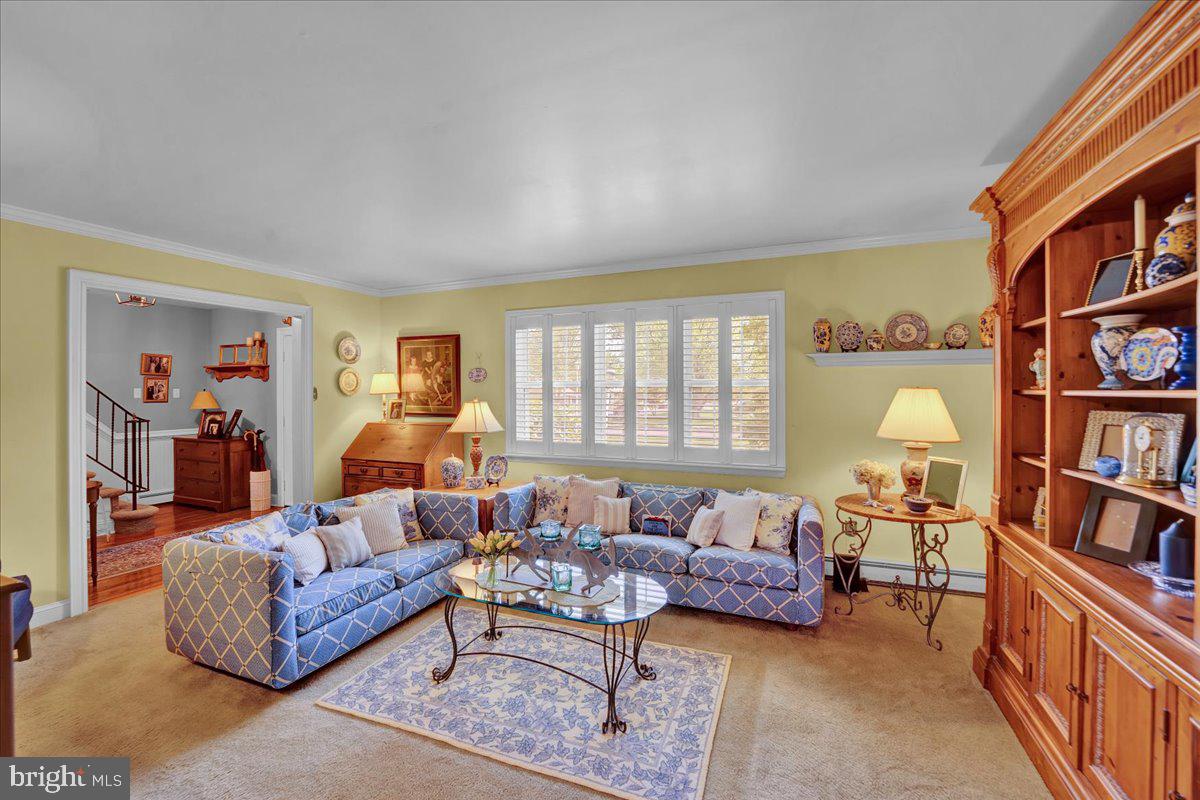 OAK WOOD EAST - Residential