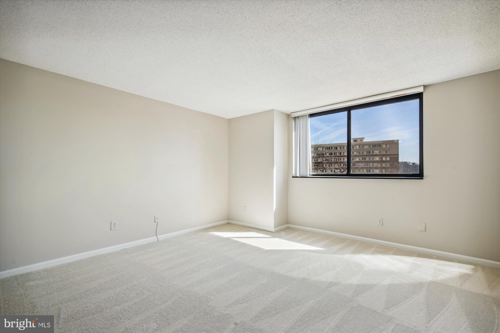 THE REPRESENTATIVE - Residential Lease