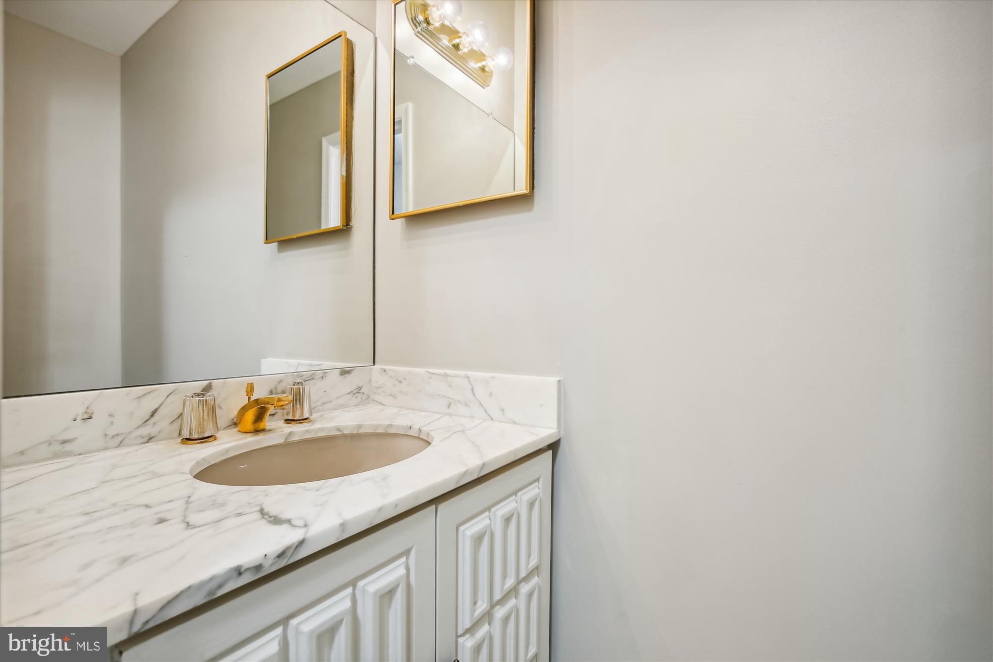 THE REPRESENTATIVE - Residential Lease