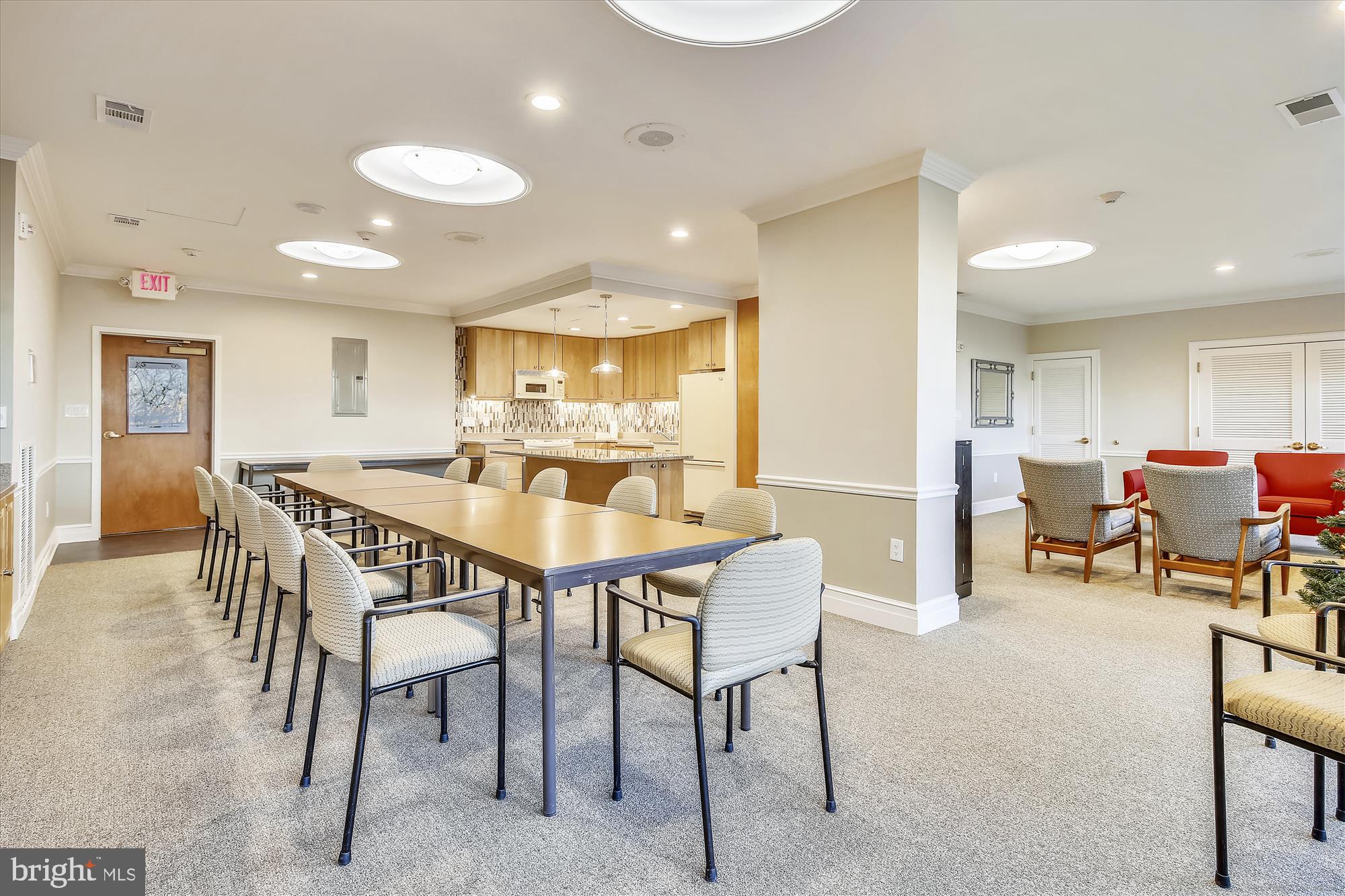 THE REPRESENTATIVE - Residential Lease