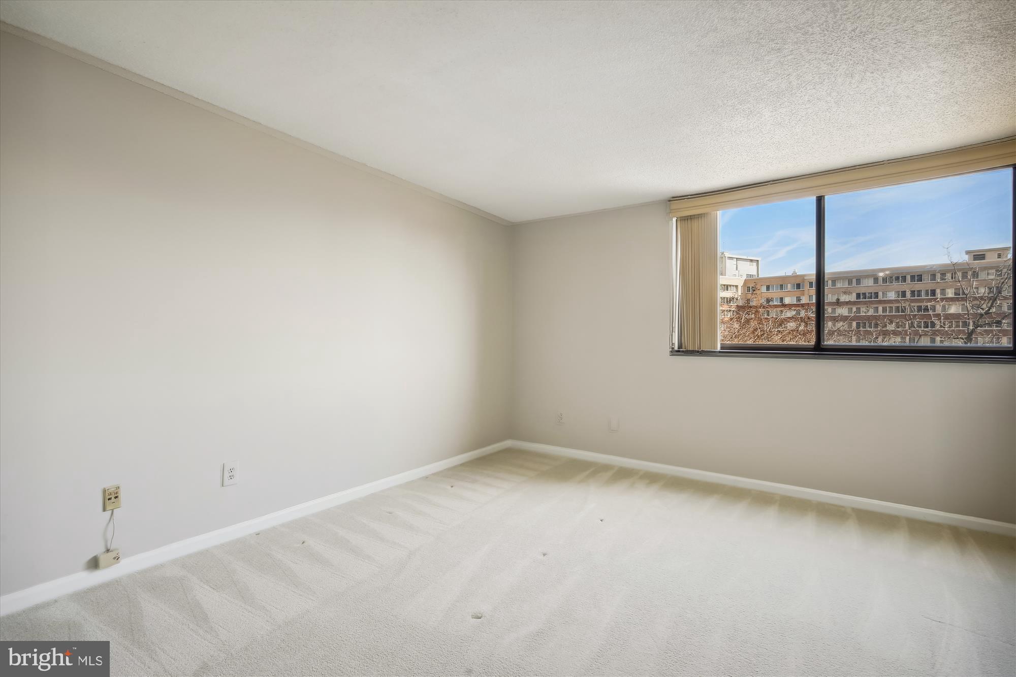 THE REPRESENTATIVE - Residential Lease