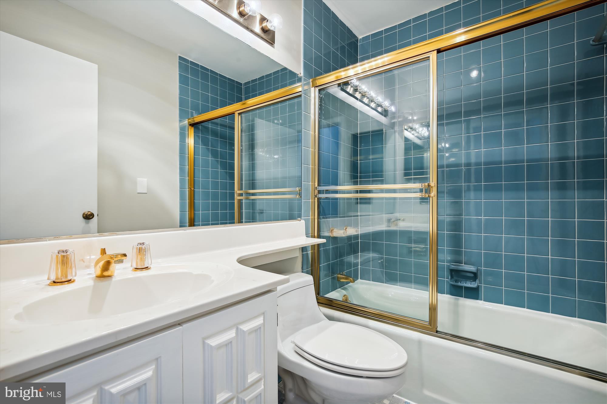 THE REPRESENTATIVE - Residential Lease