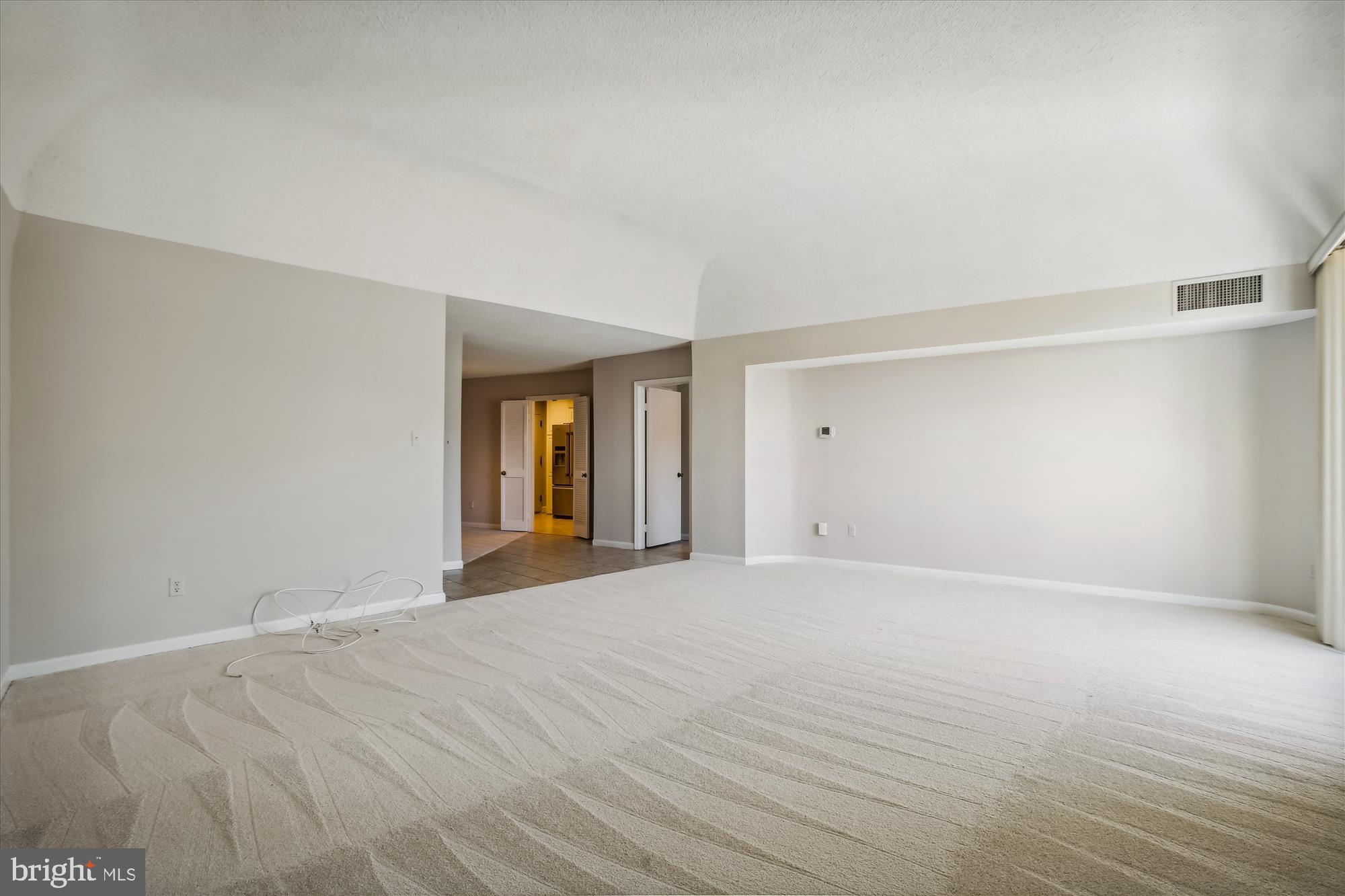 THE REPRESENTATIVE - Residential Lease