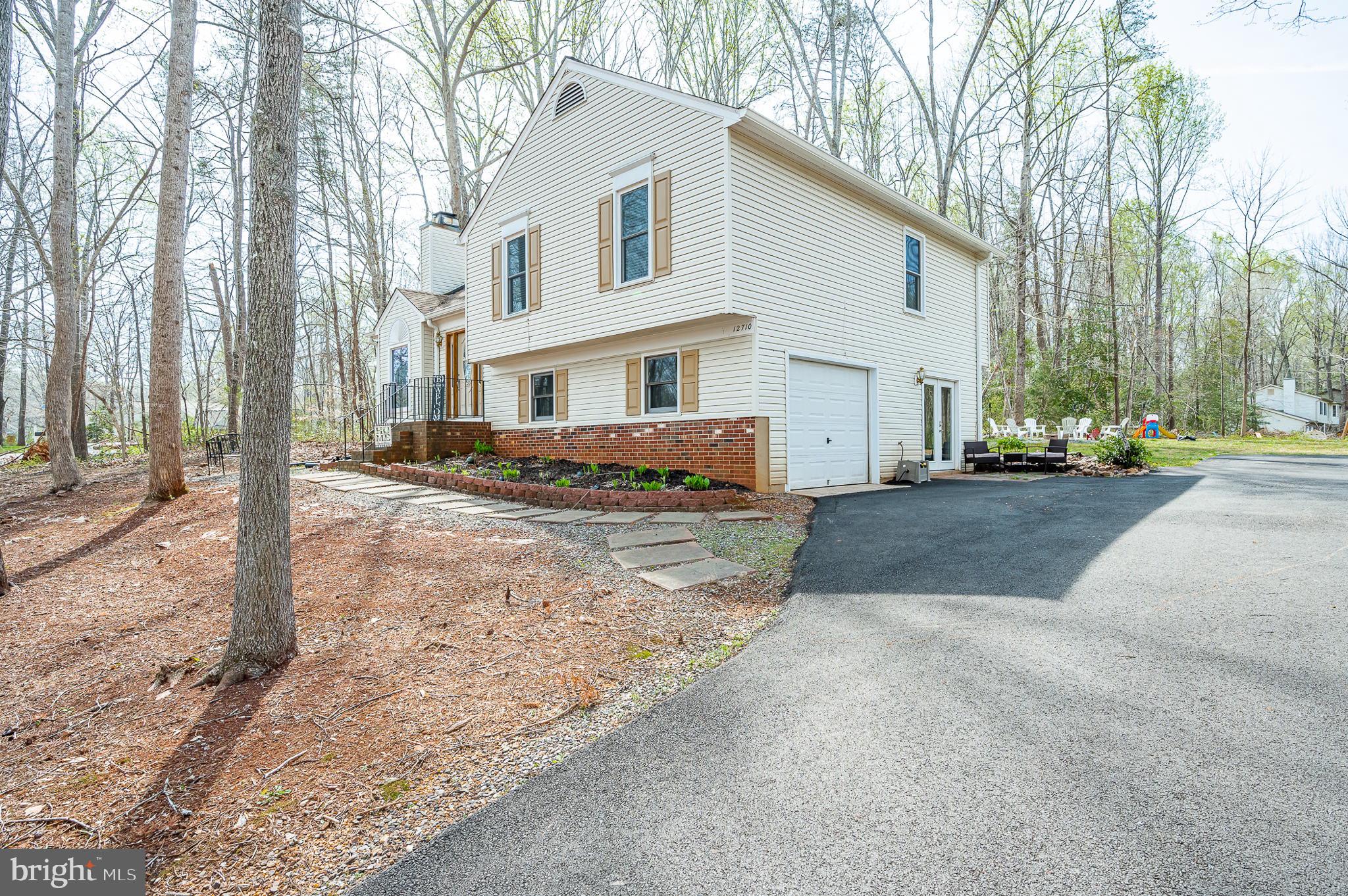 LAKE WILDERNESS - Residential