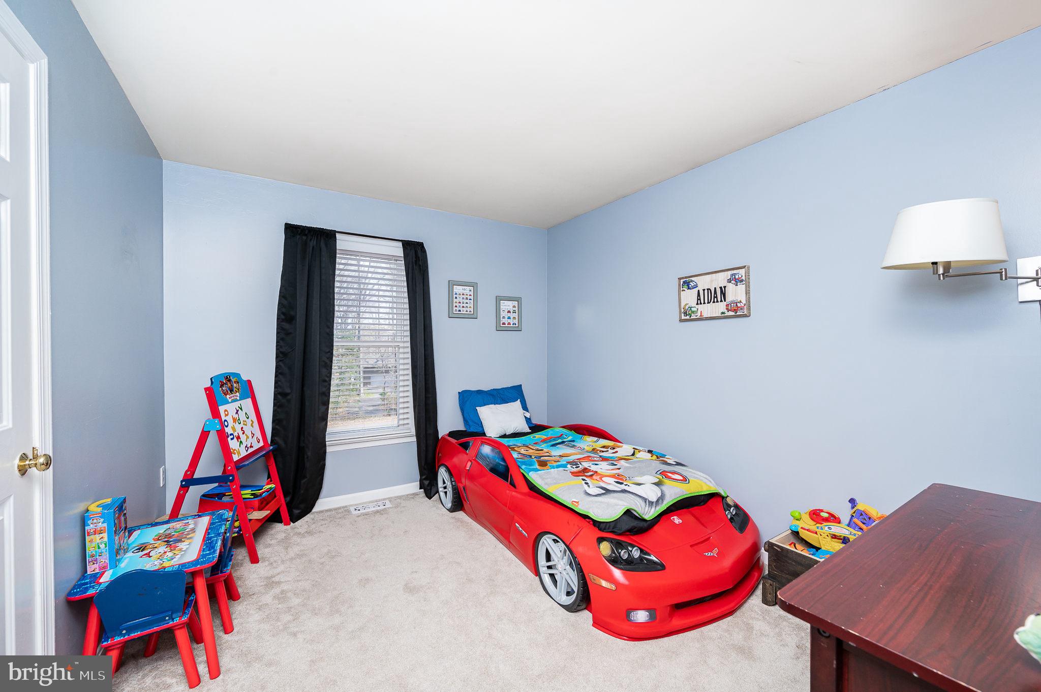 LAKE WILDERNESS - Residential