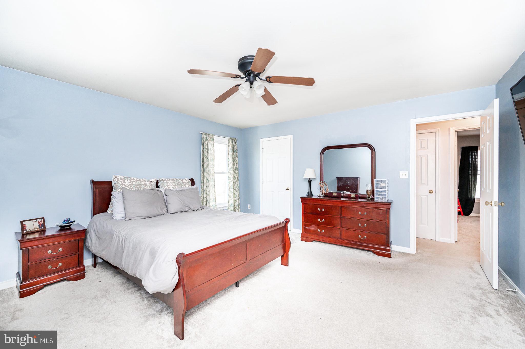 LAKE WILDERNESS - Residential