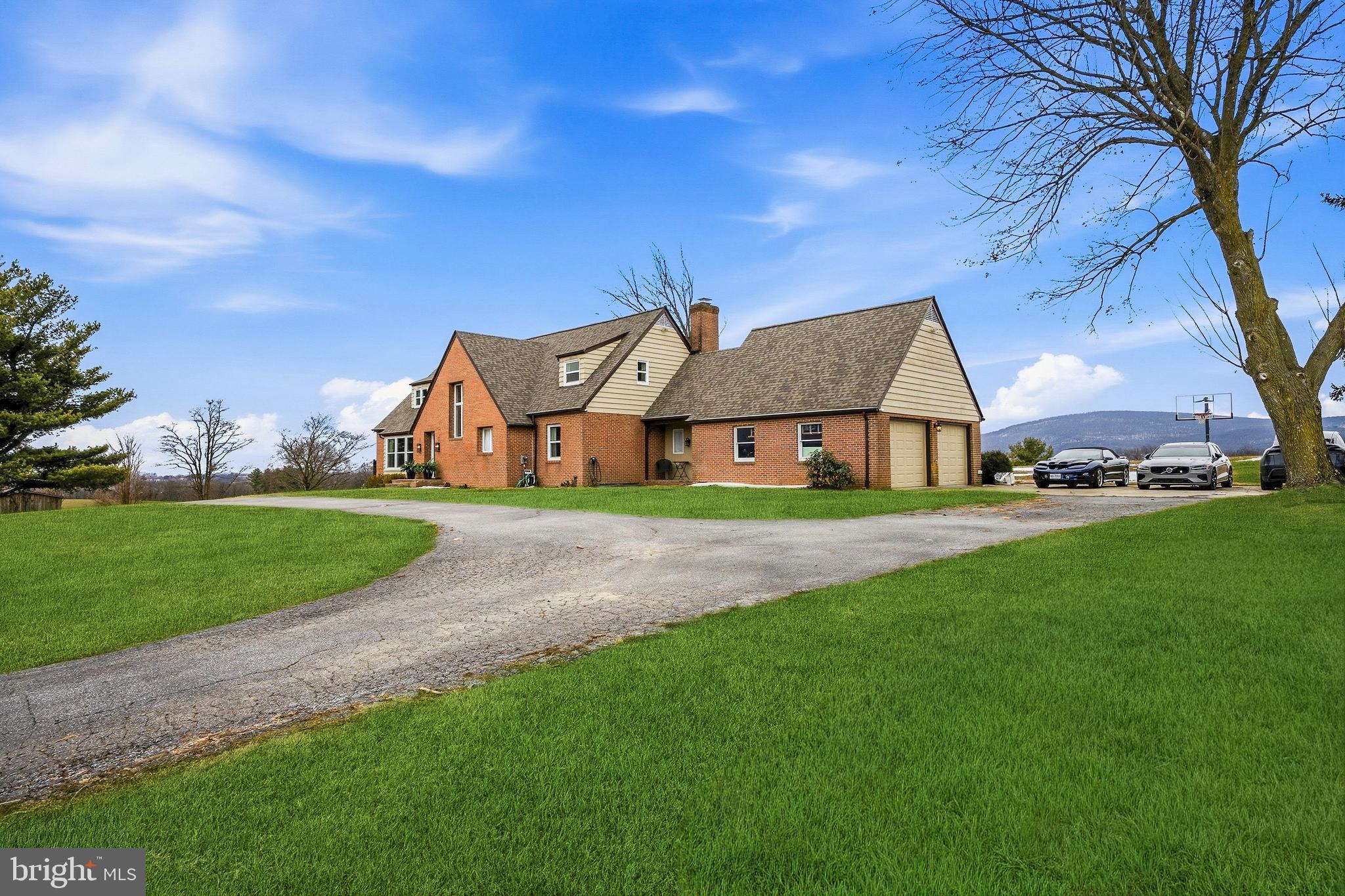 MIDDLETOWN VIEWS - Residential