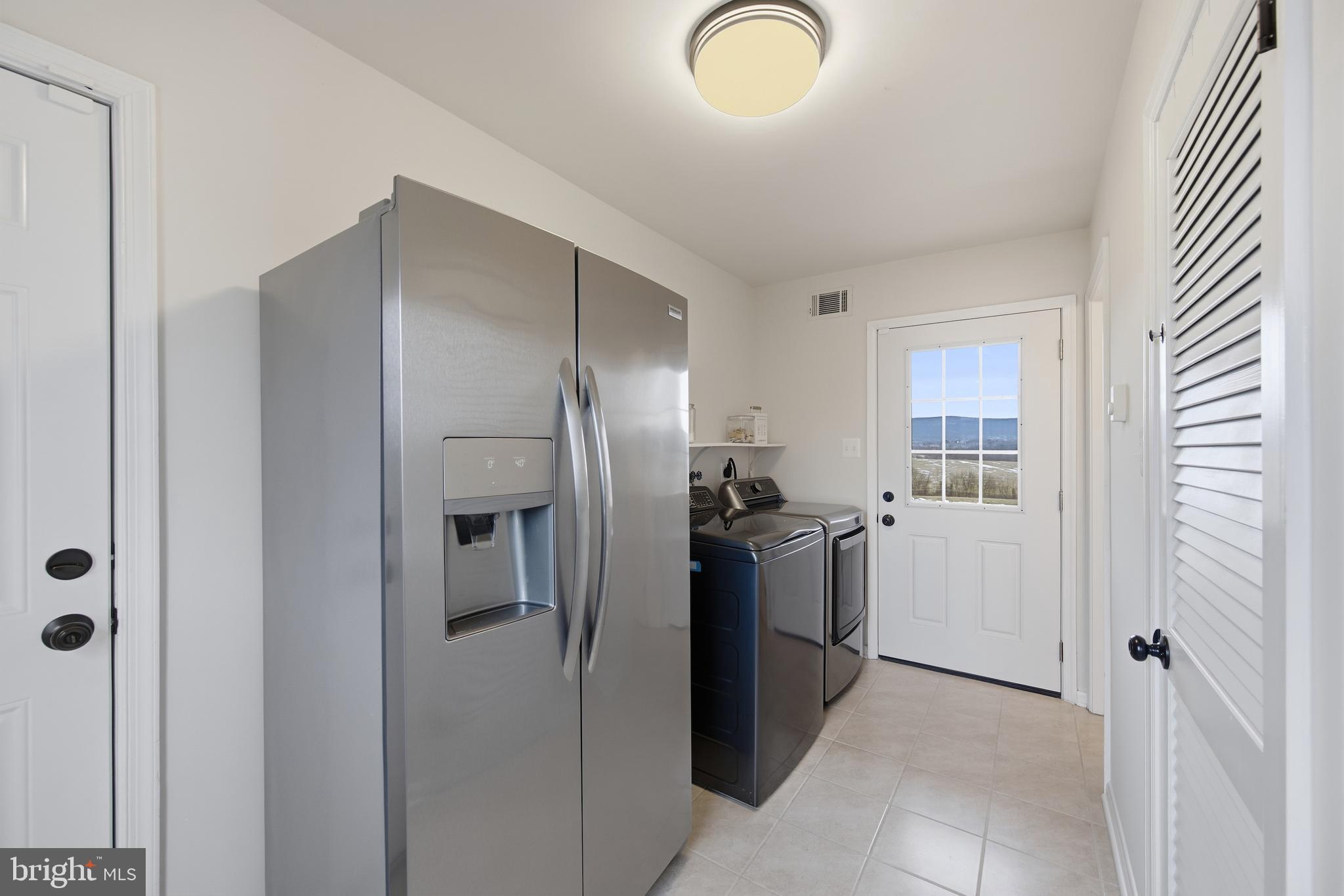 MIDDLETOWN VIEWS - Residential