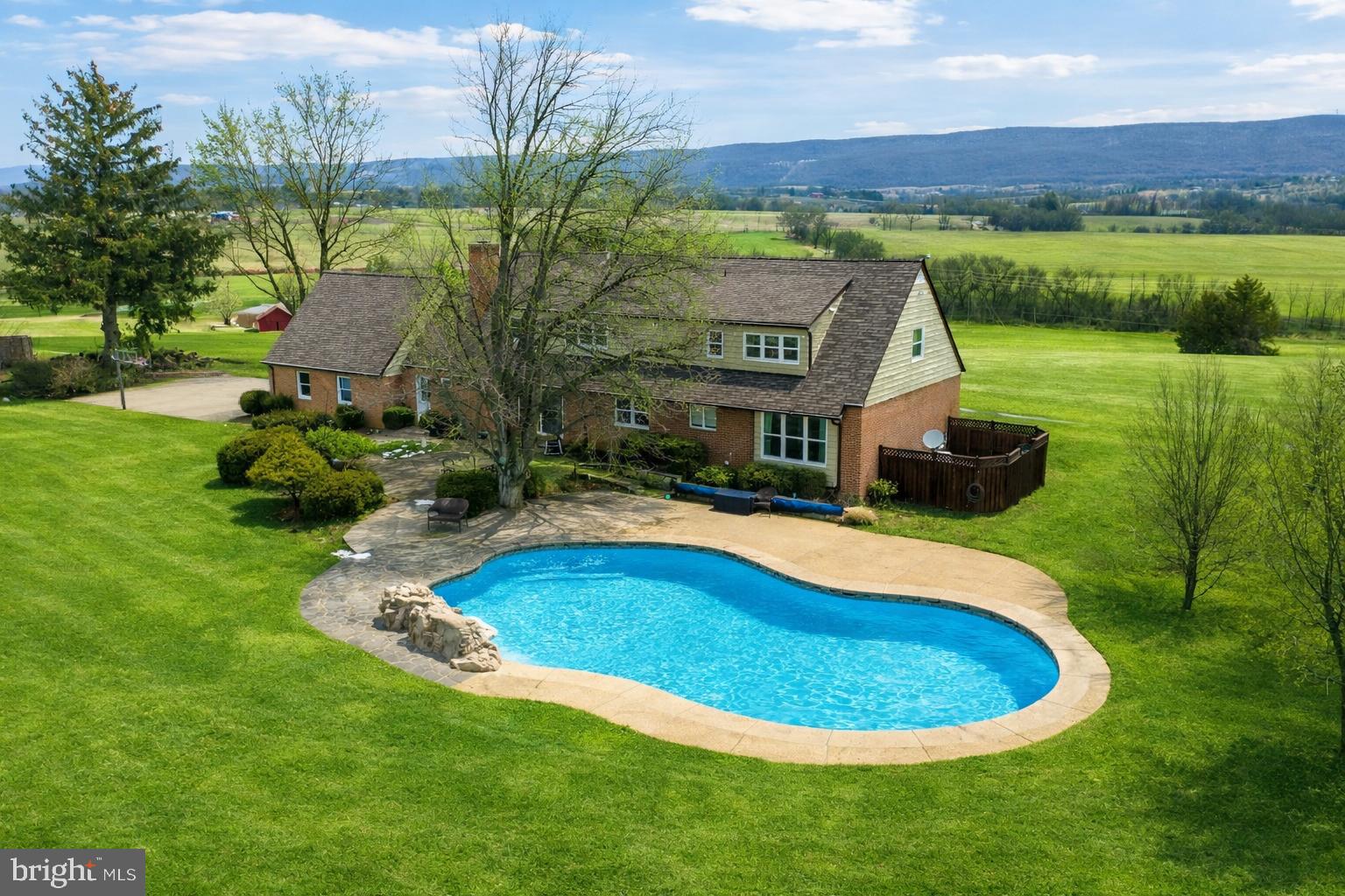 MIDDLETOWN VIEWS - Residential