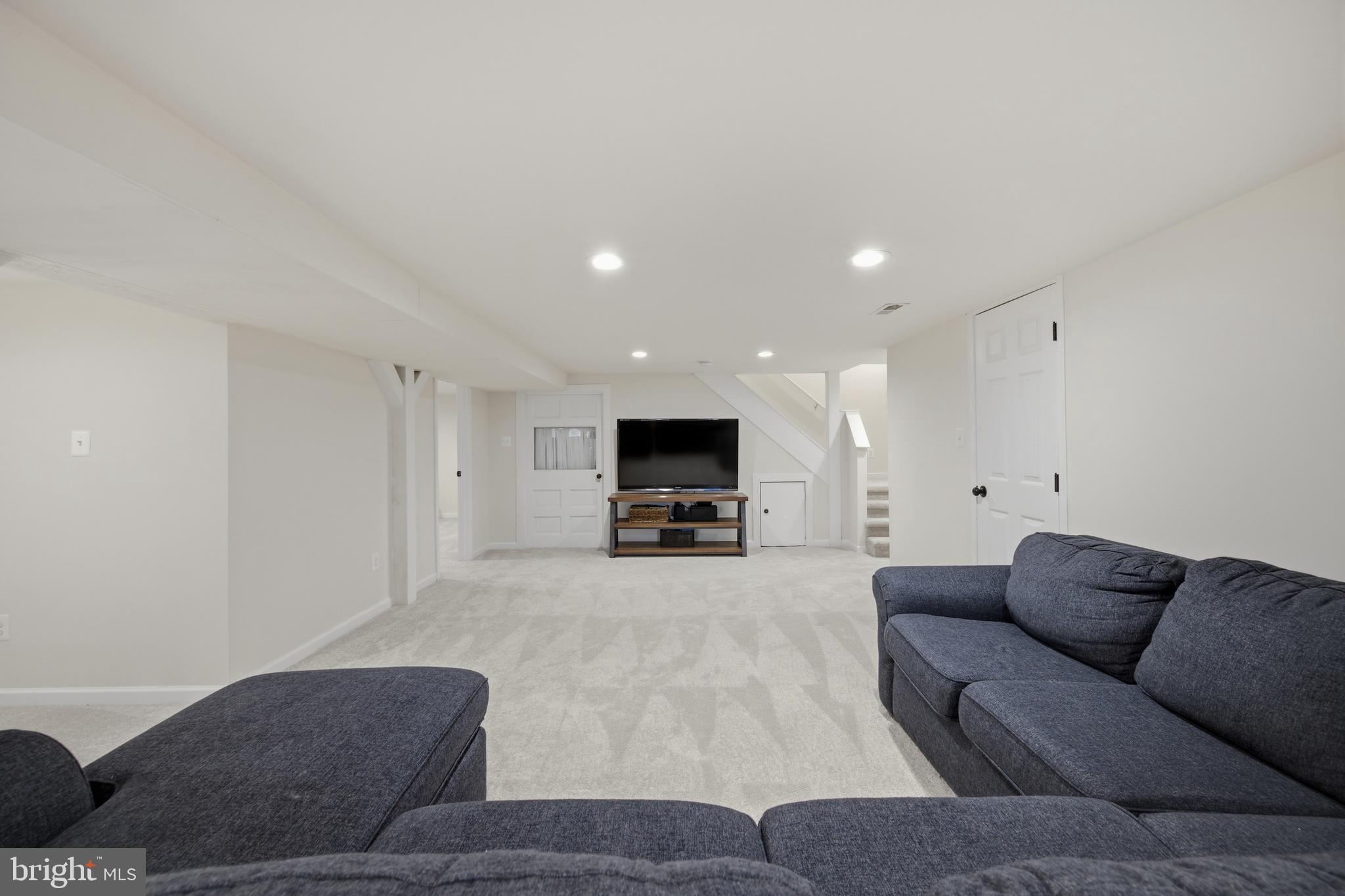 MIDDLETOWN VIEWS - Residential