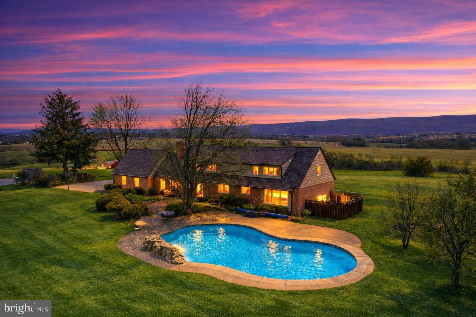 MIDDLETOWN VIEWS - Residential