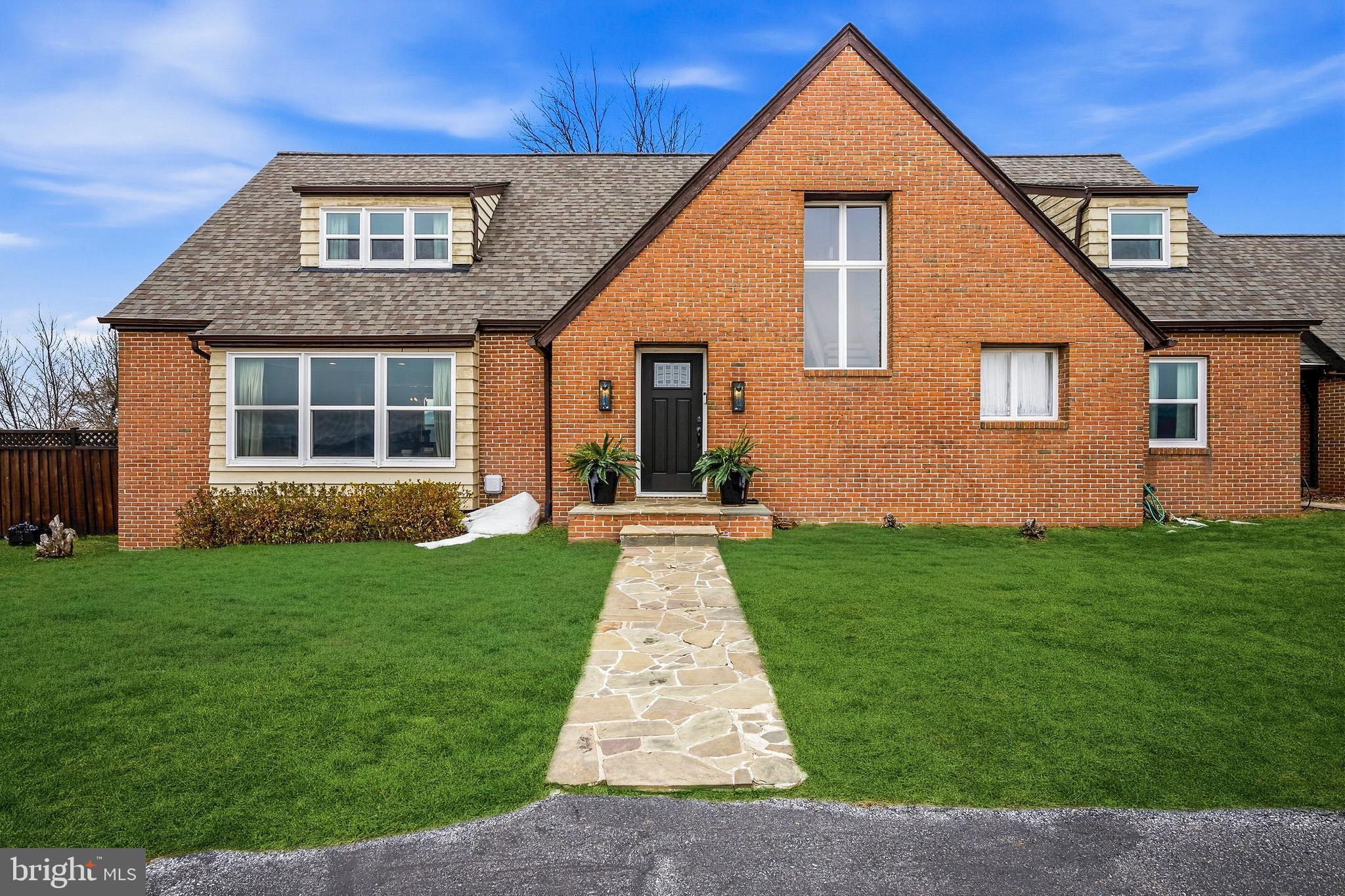 MIDDLETOWN VIEWS - Residential