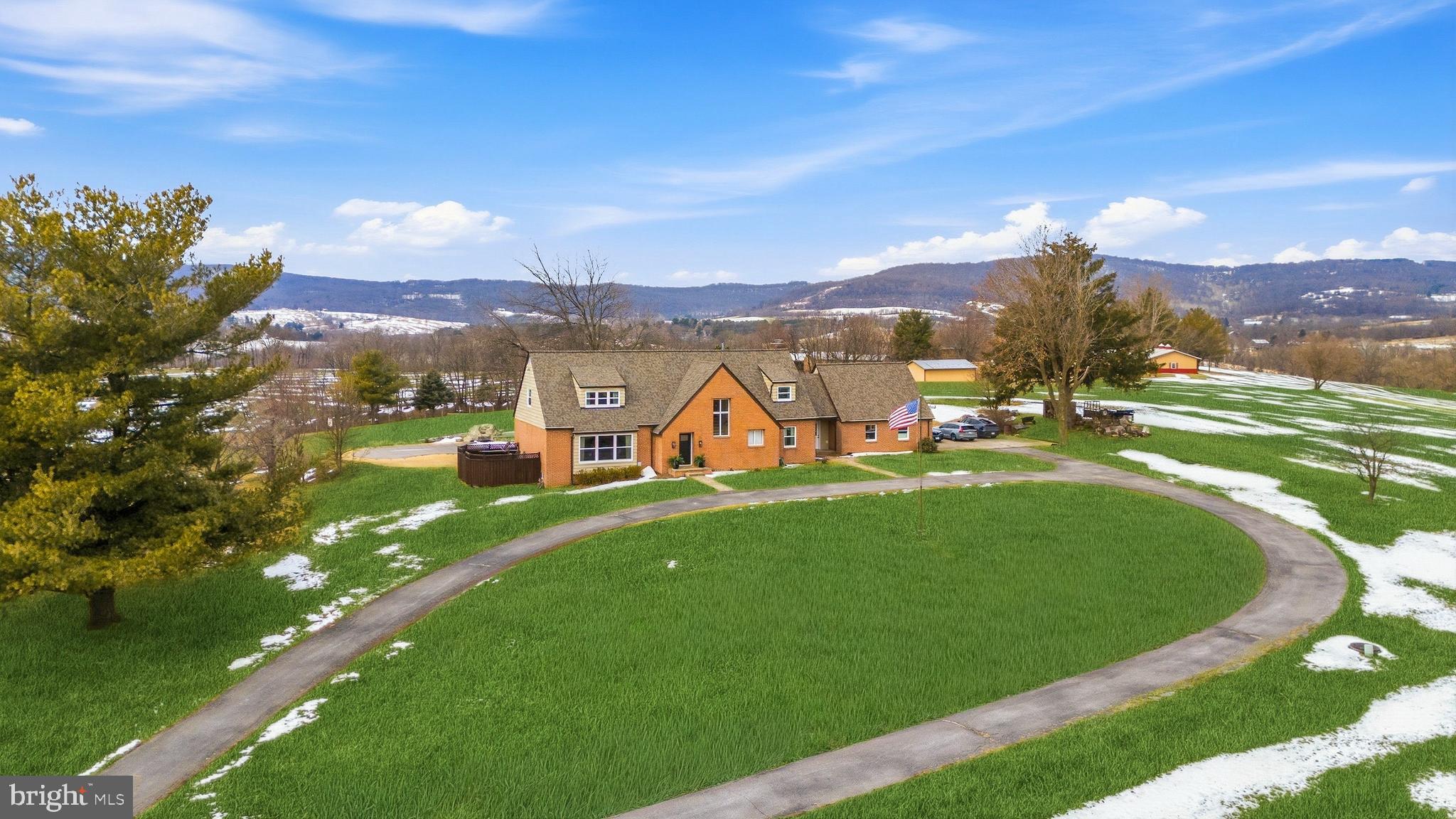 MIDDLETOWN VIEWS - Residential