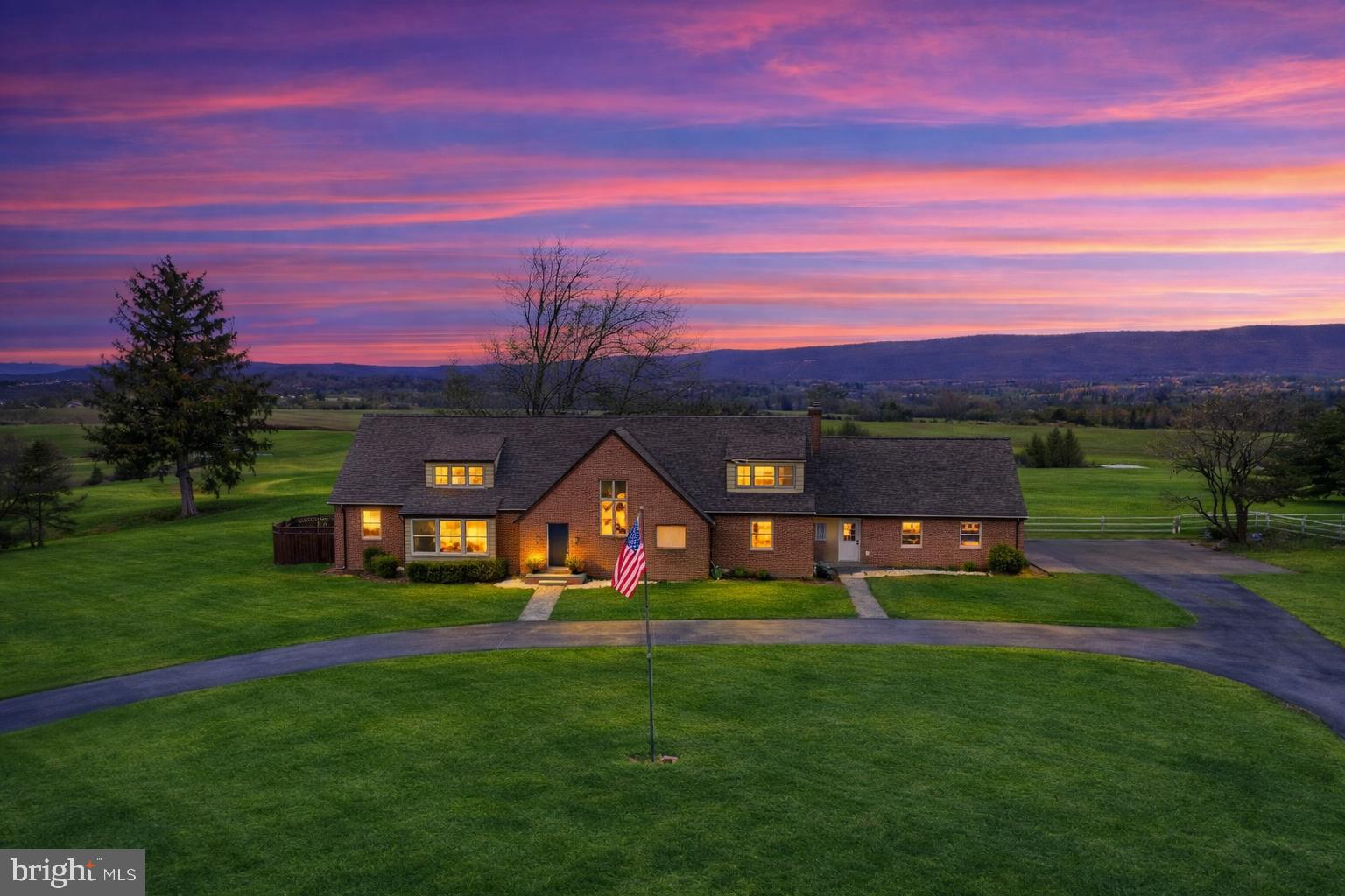 MIDDLETOWN VIEWS - Residential