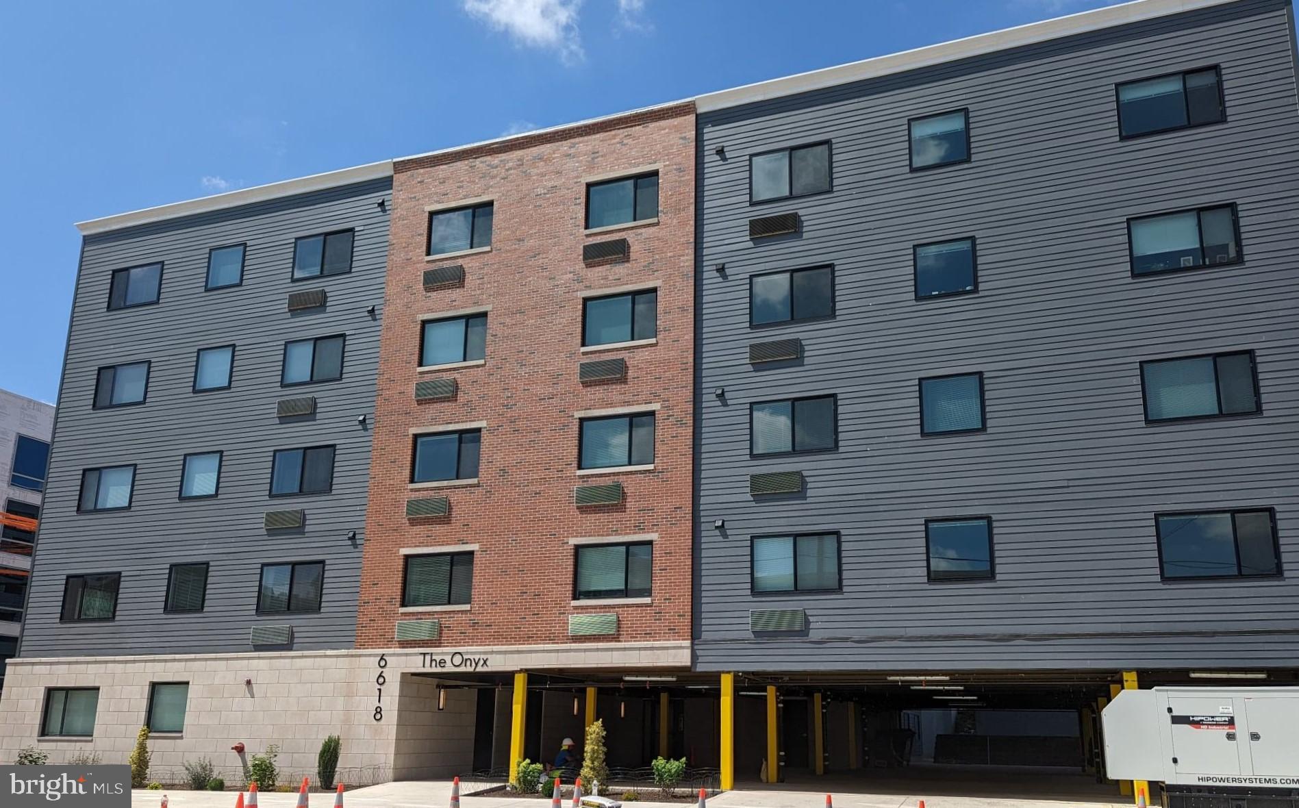 ROXBOROUGH - Residential Lease