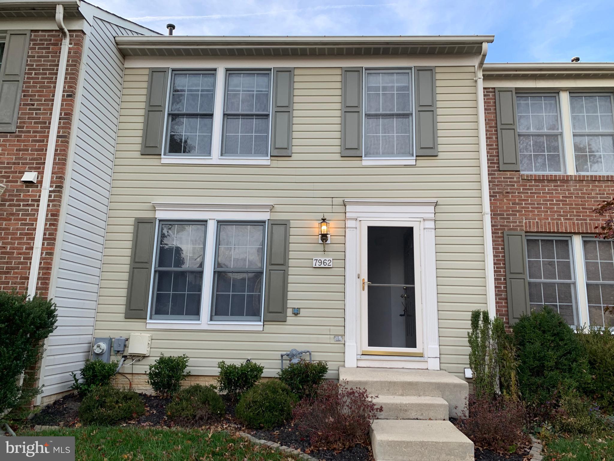 BRIGHTFIELD - Residential Lease