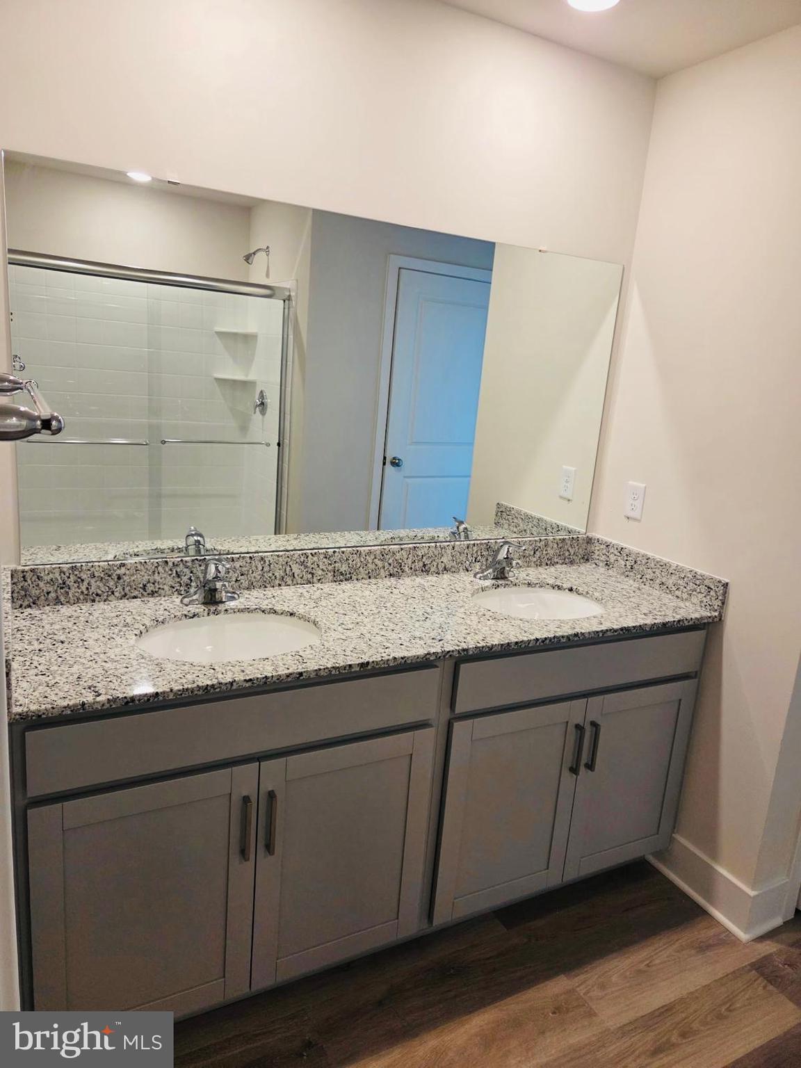 RETREAT AT WINDING CREEK - Residential Lease