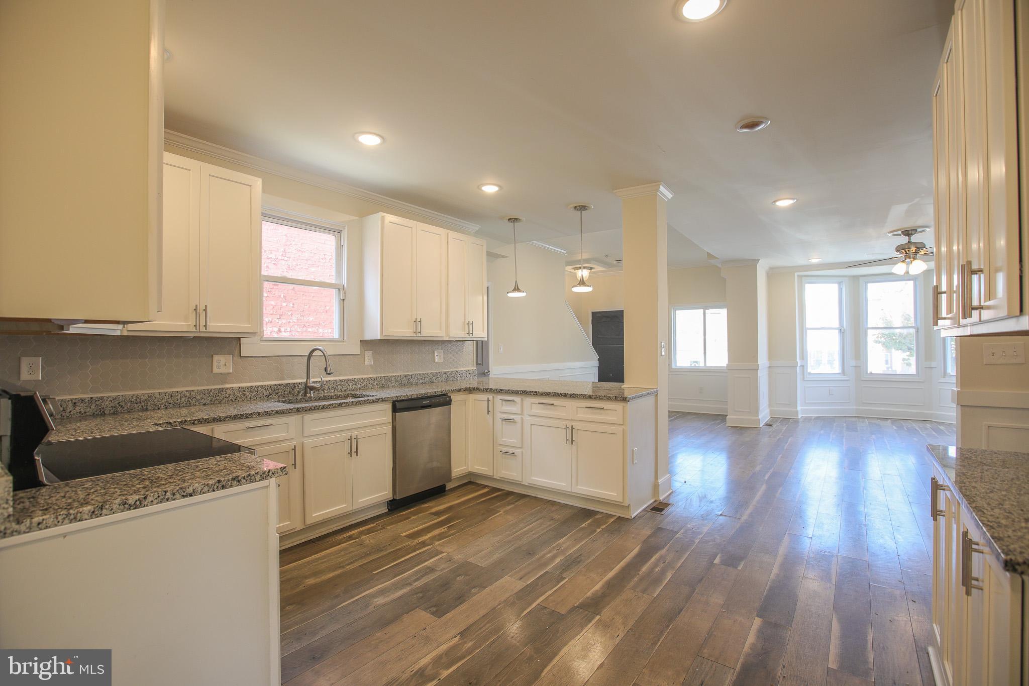 611 PARKWYRTH AVENUE