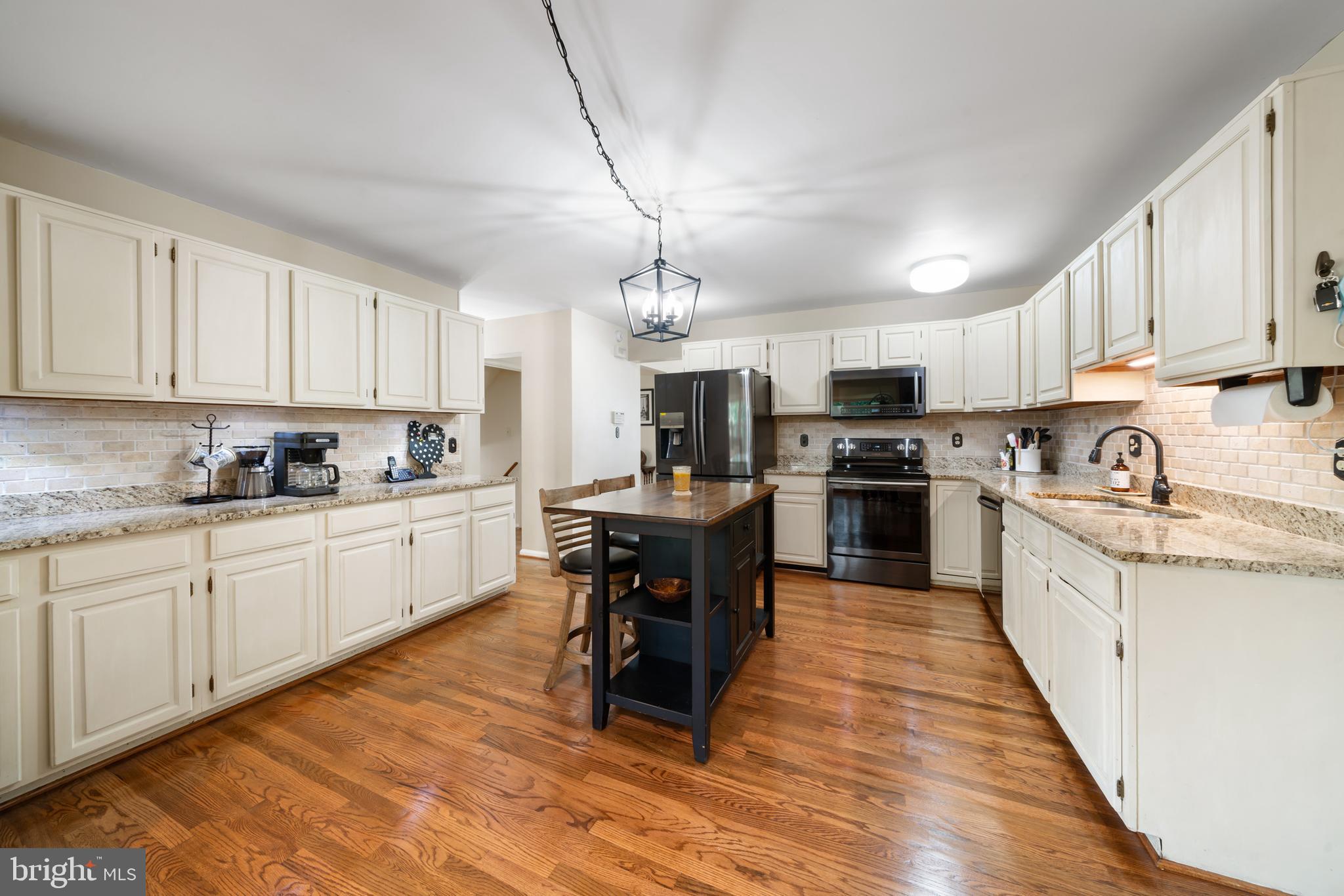 WATERS LANDING - Residential