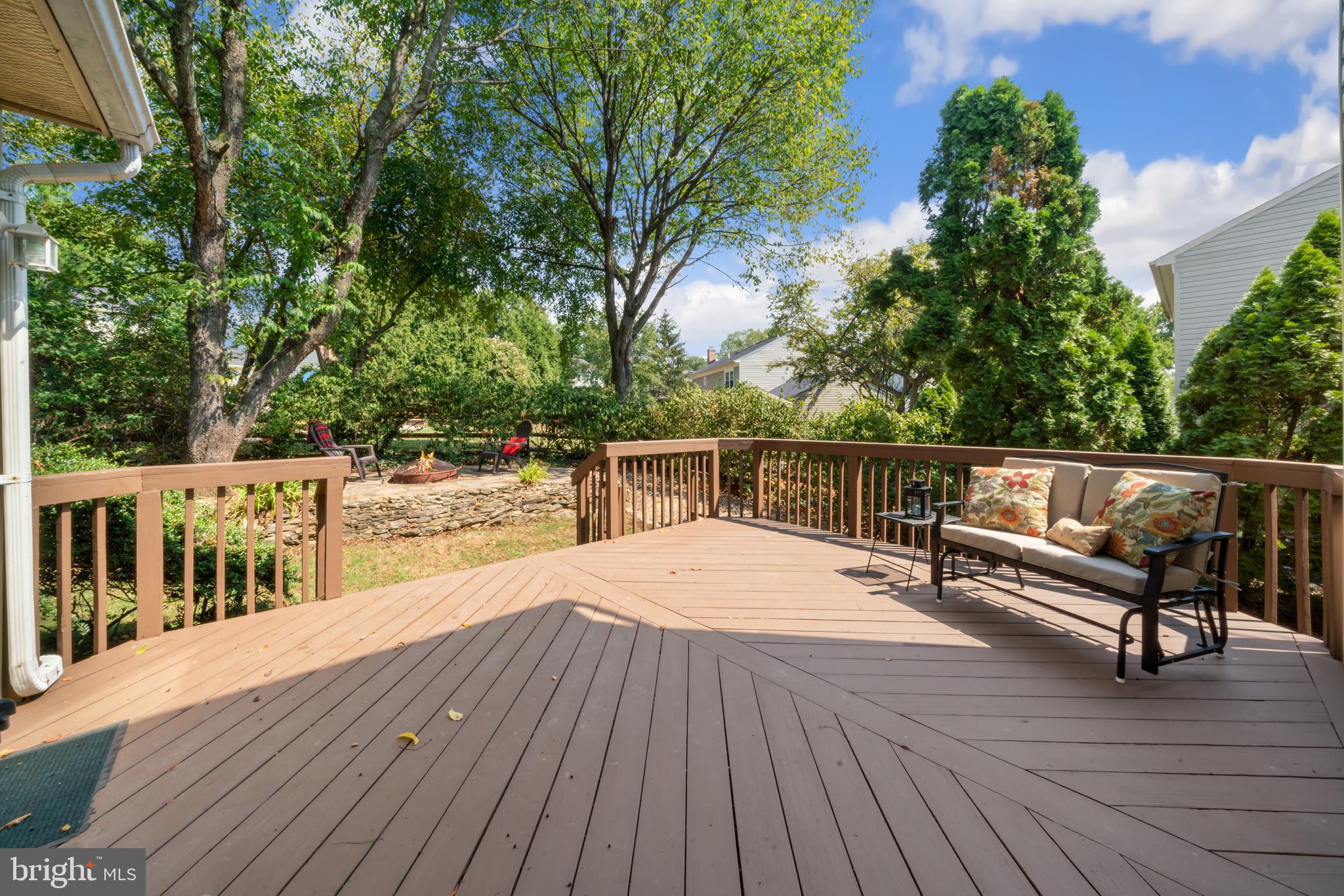 WATERS LANDING - Residential