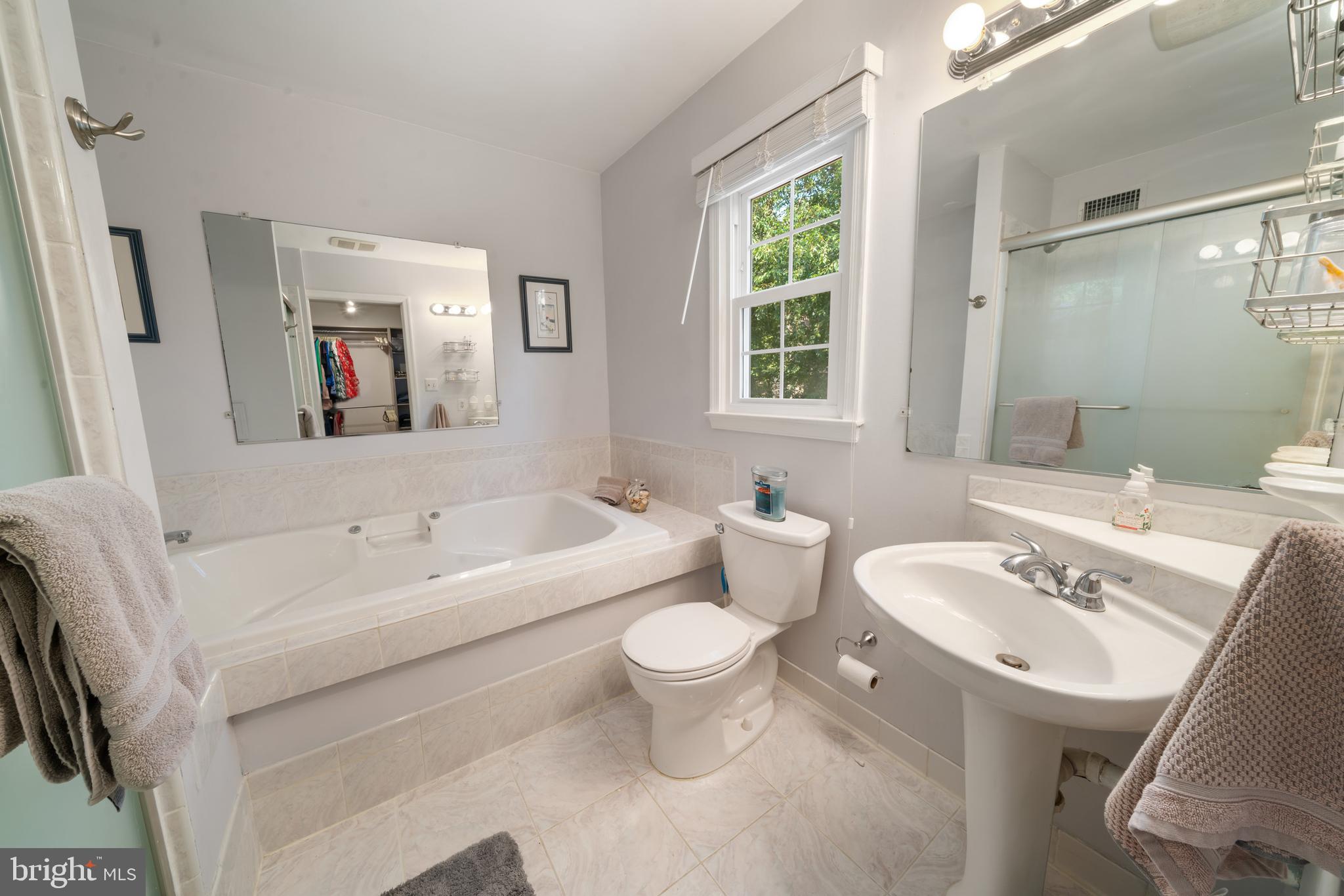 WATERS LANDING - Residential