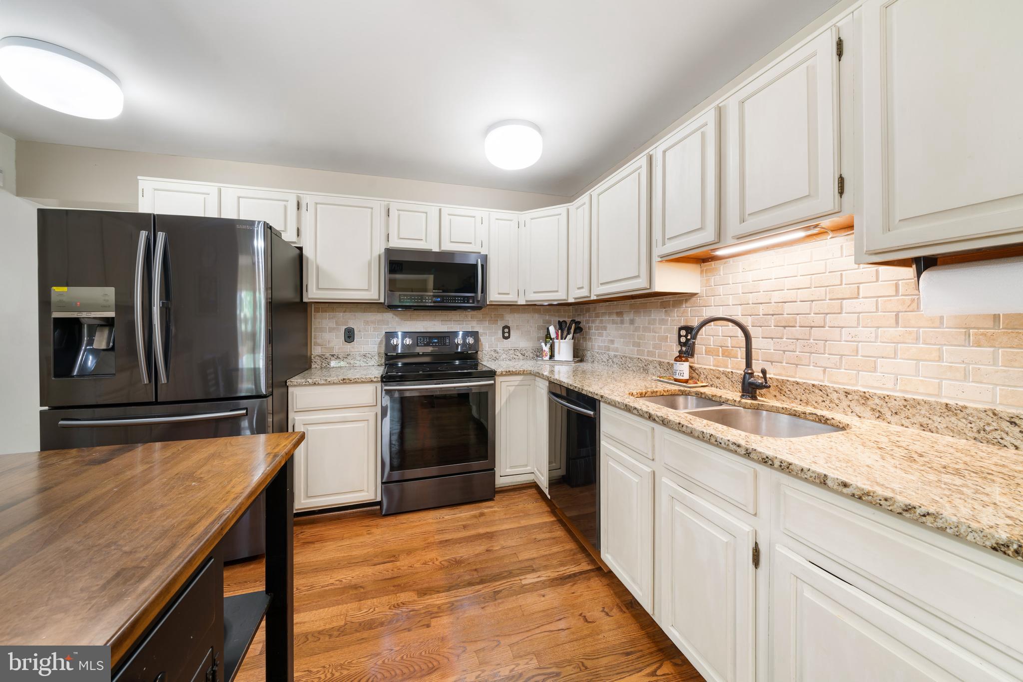 WATERS LANDING - Residential