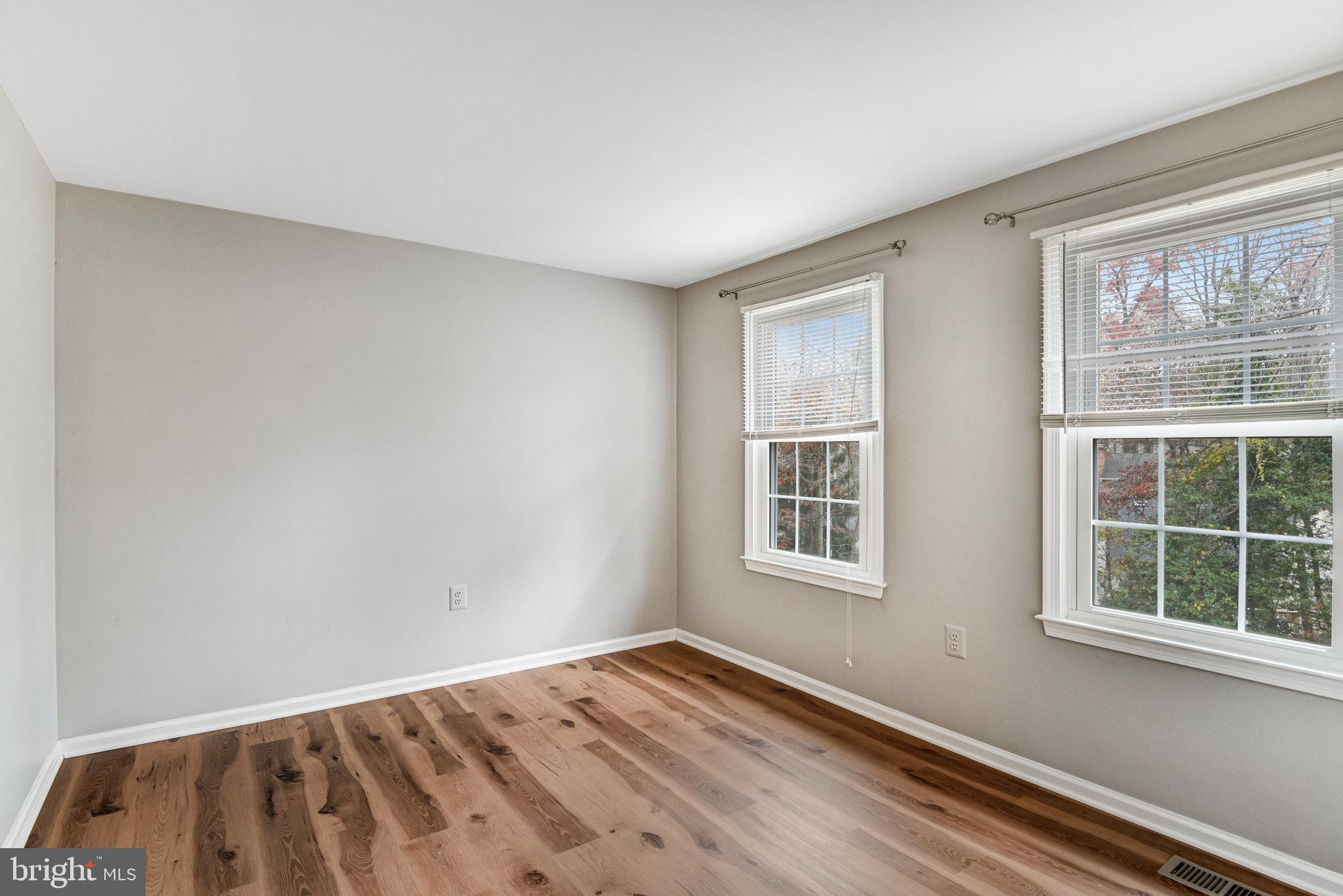 BURKE CENTRE CONSERVANCY - Residential Lease