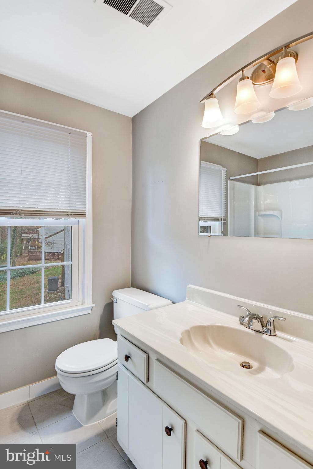 BURKE CENTRE CONSERVANCY - Residential Lease