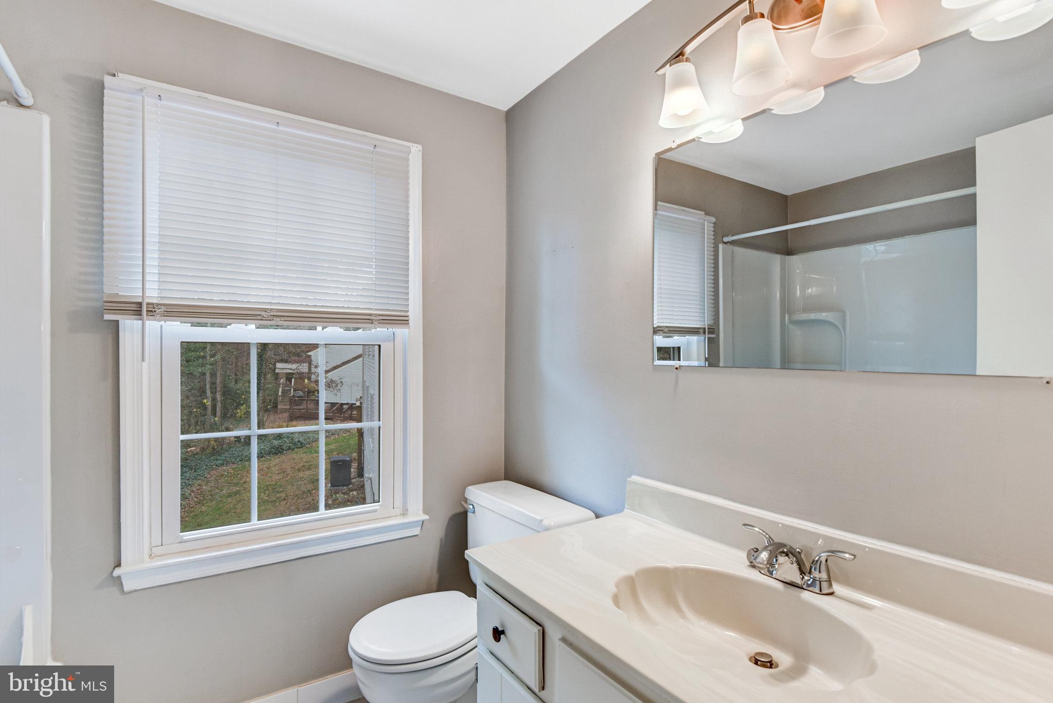 BURKE CENTRE CONSERVANCY - Residential Lease