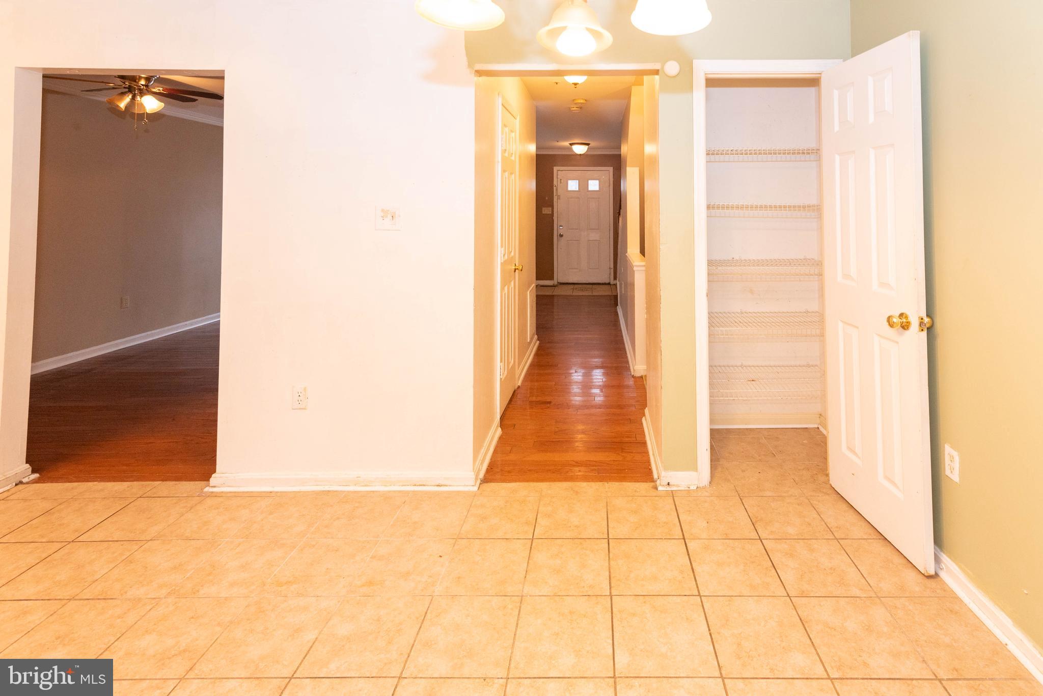 PENNSYLVANIA OAKS - Residential